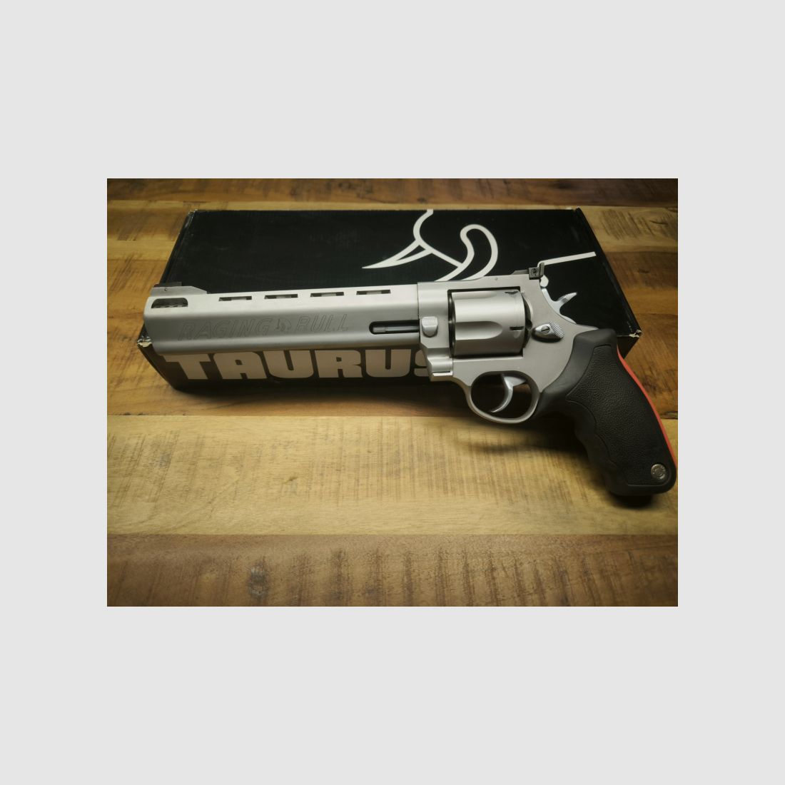 Taurus Raging Bull .454 Casull