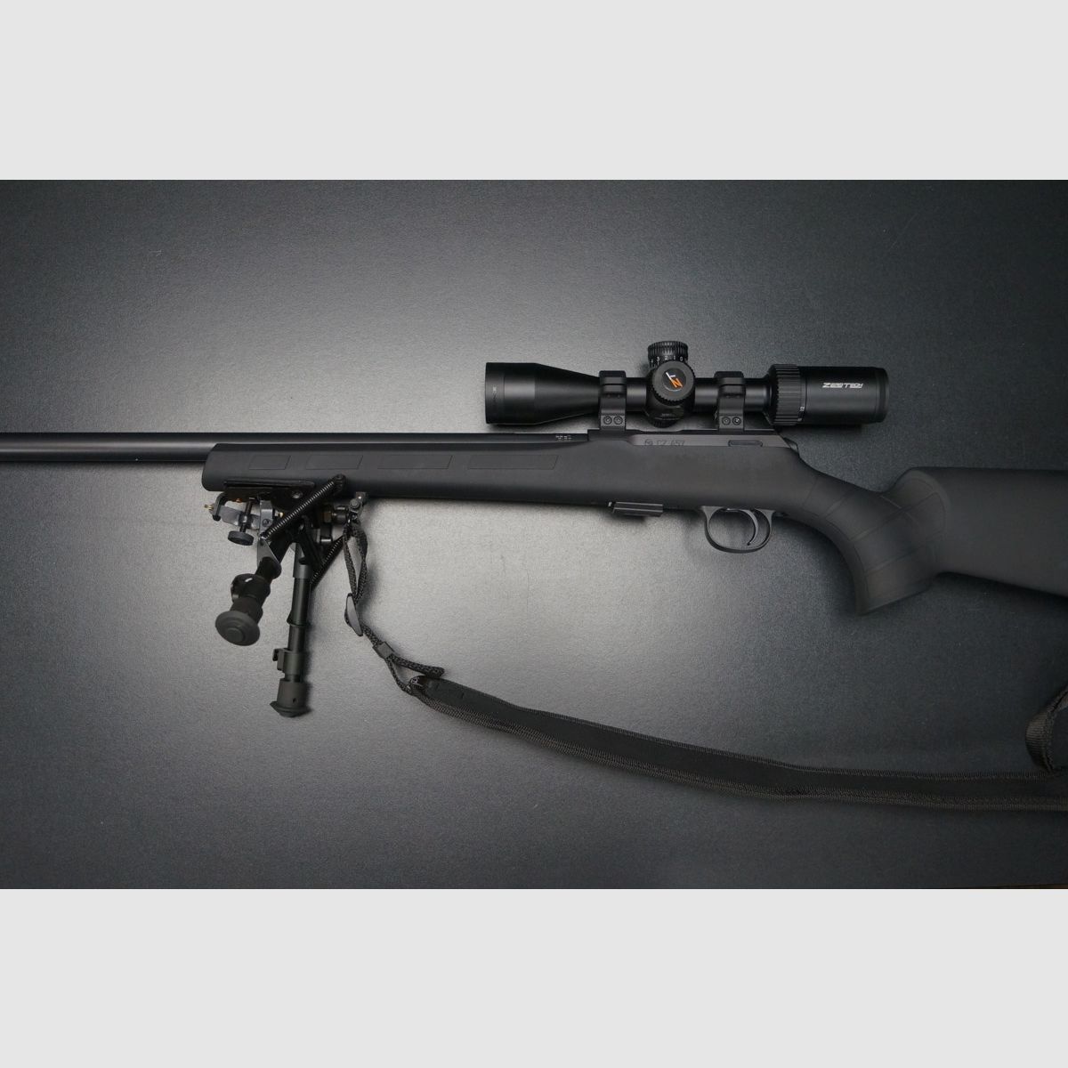 CZ 457 Varmint 22 LR incluso cannocchiale e silenziatore, immagine 9 di 9