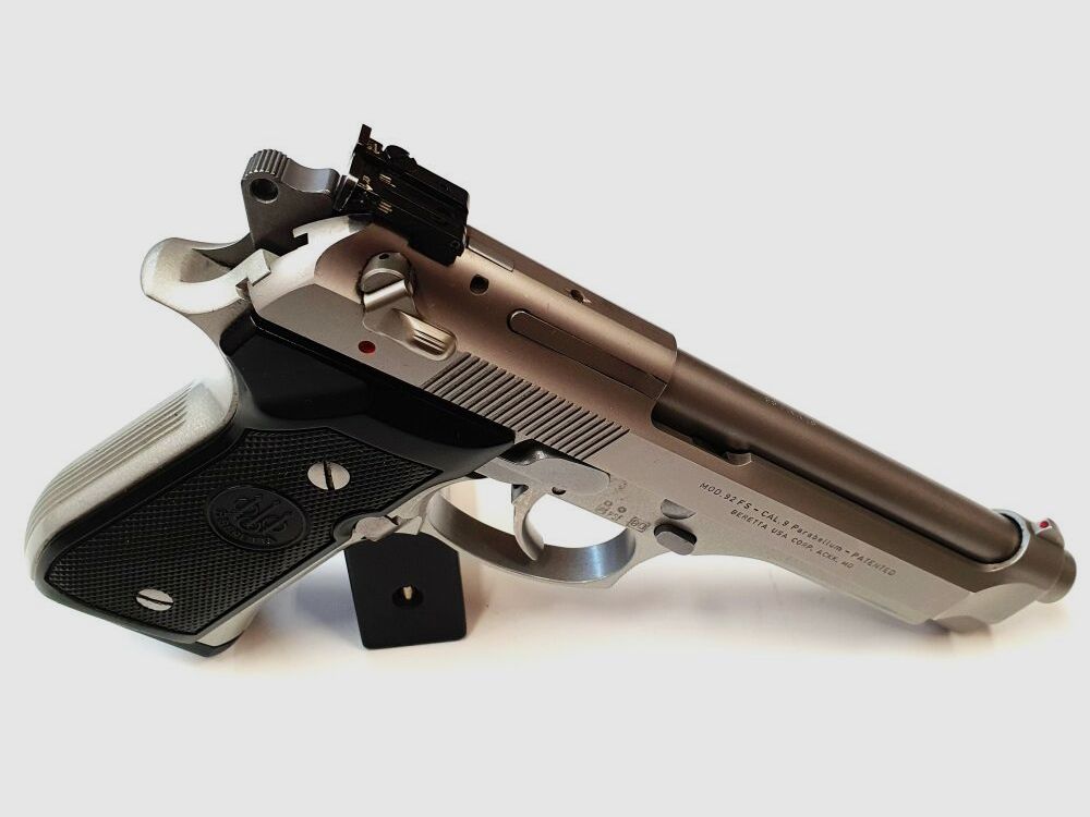 Beretta 92 FS, zdjęcie 6 z 8