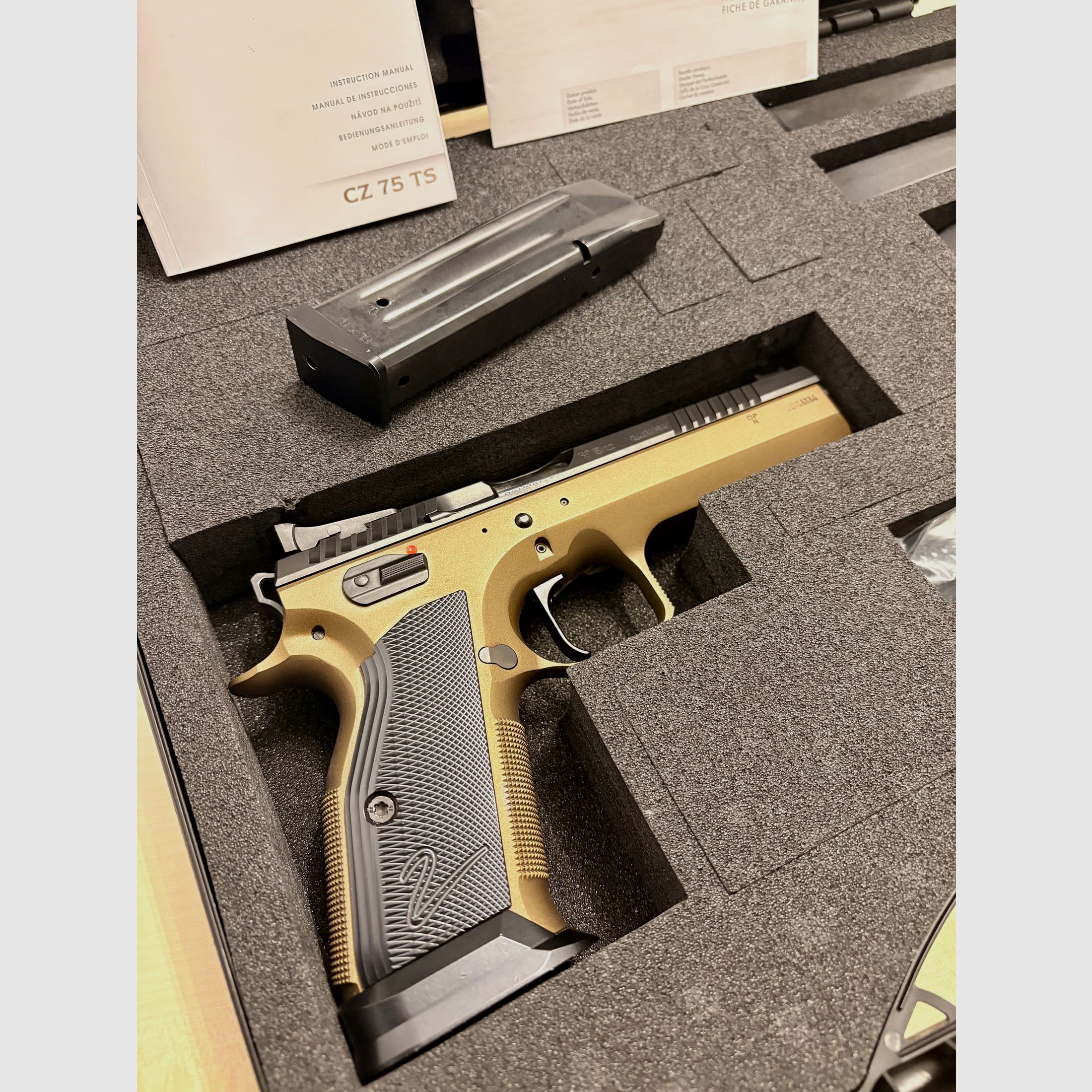 CZ TS 2 Bronze - Beamtenwaffe 