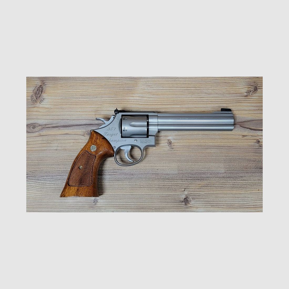 Smith & Wesson 686 Target Champion 6" - roestvrij staal mat // S&W 686-3