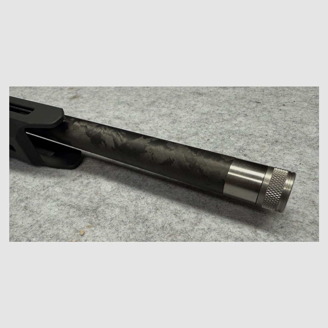 SAVAGE B22 Precision Lite Carbon in kaliber .22lr met 18" loop