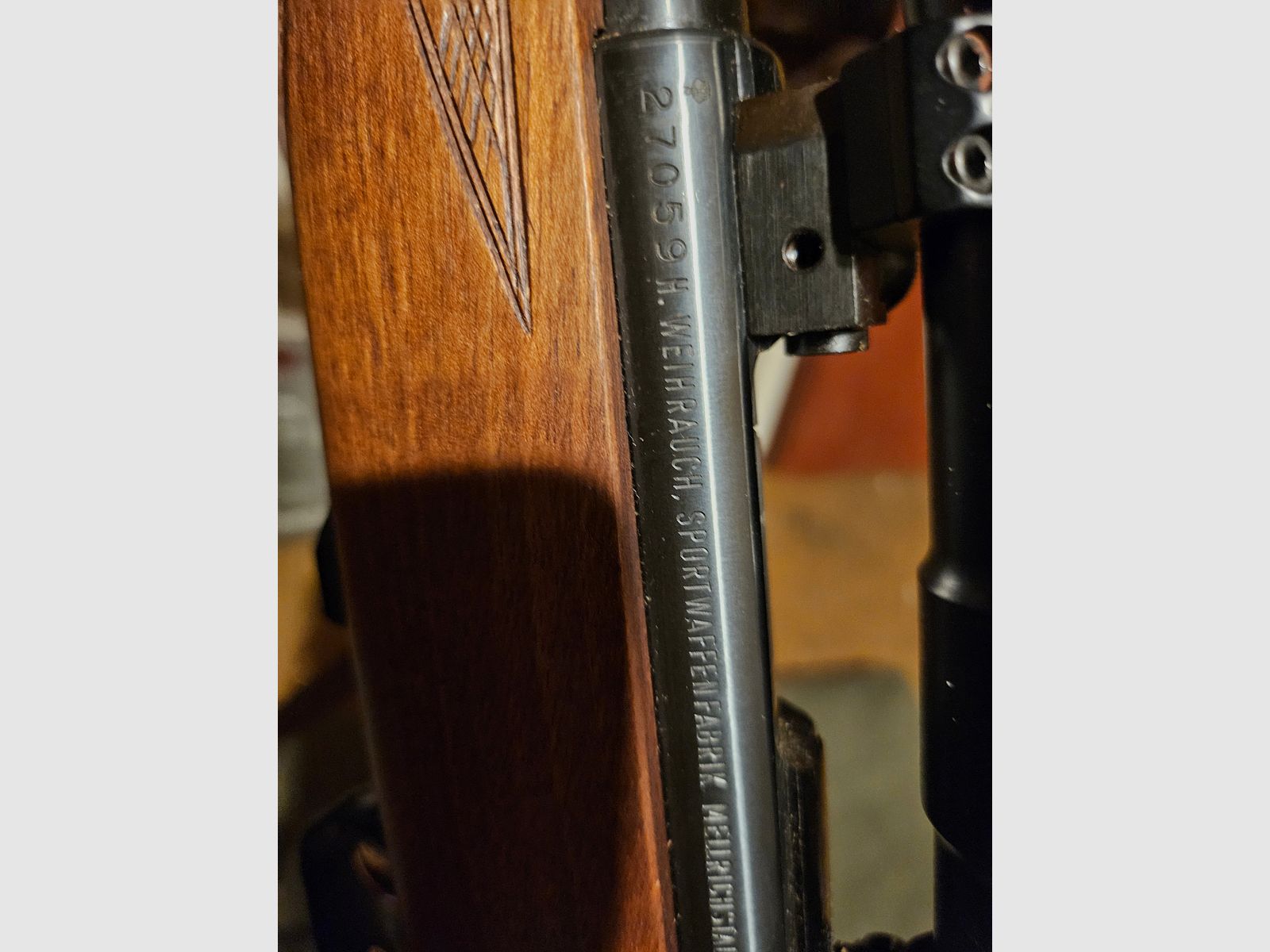 Weihrauch 22 Hornet 3-9x40