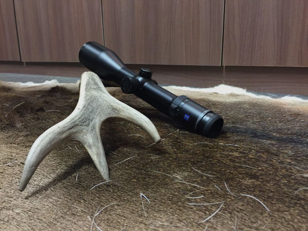 Zeiss Victory HT 3-12x56 M, avec rail