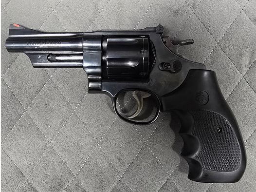 Modello: Smith & Wesson (#1552), senza (arma senza particolarità) - Calibro: .357Mag (#120)