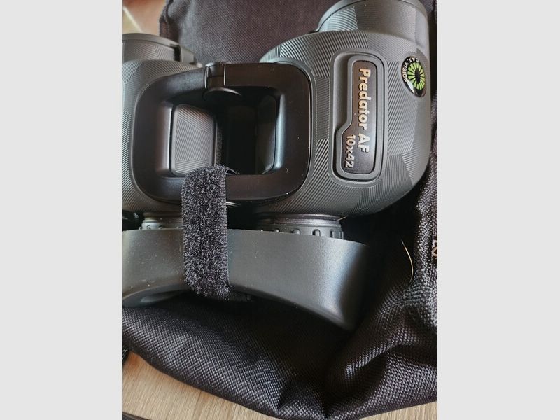 Steiner Fernglas 10x42 Predator