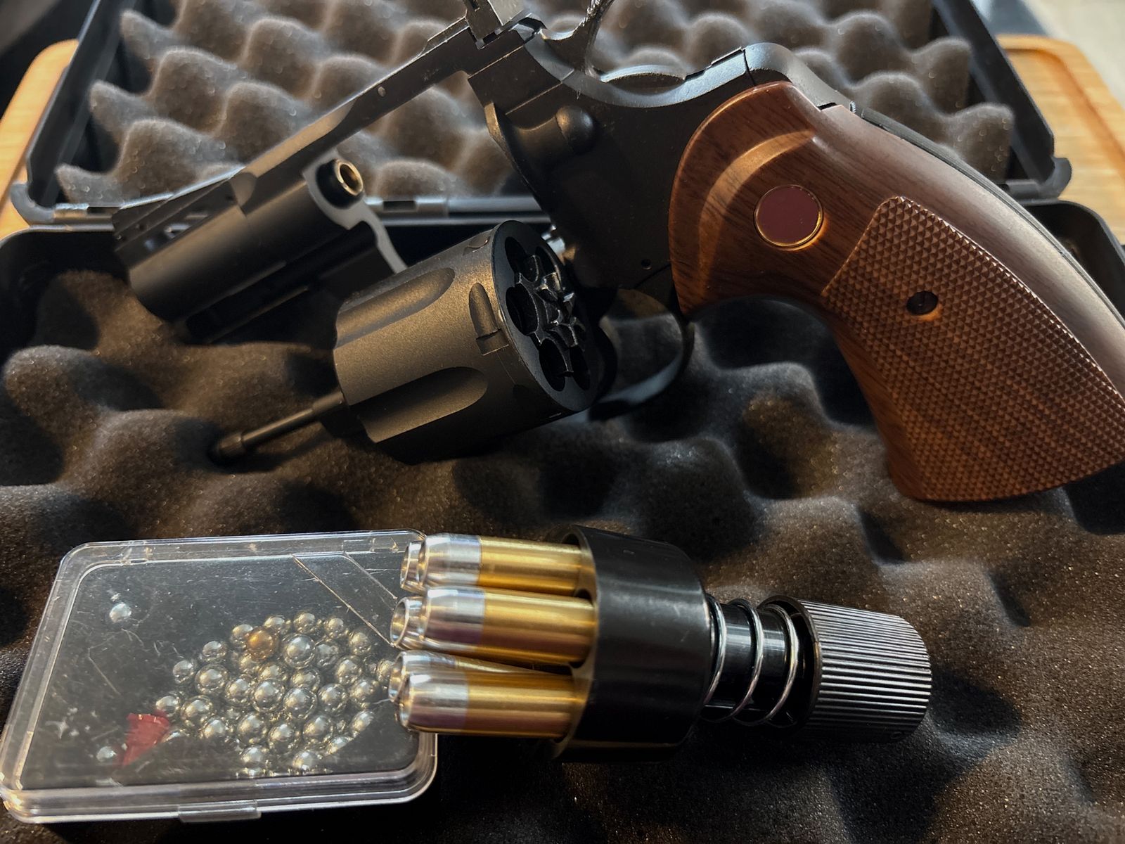 K&Z -  .357 Python - 6 mm BB - Schwarz - Revolvet, Bild 1 von 4