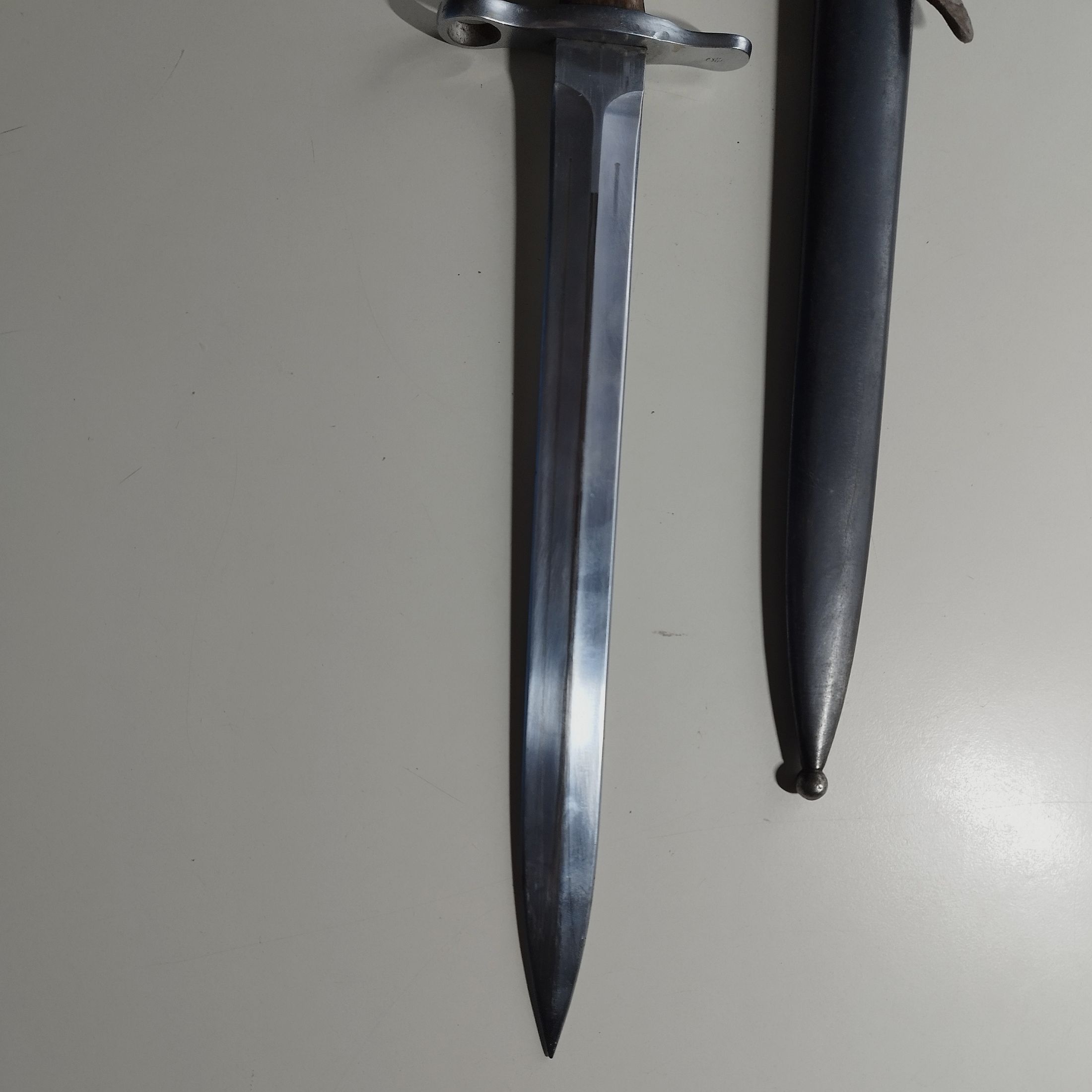 Schweizer Bajonett "Elsner Schwyz" Modell 1918 mit Metallscheide