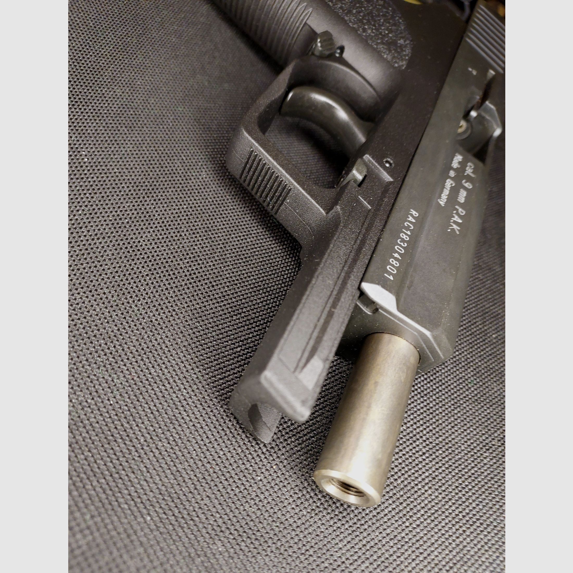 Röhm RG96 pistola a salve brunita (PTB 699) RG 96 come nuova con fondina in pelle!