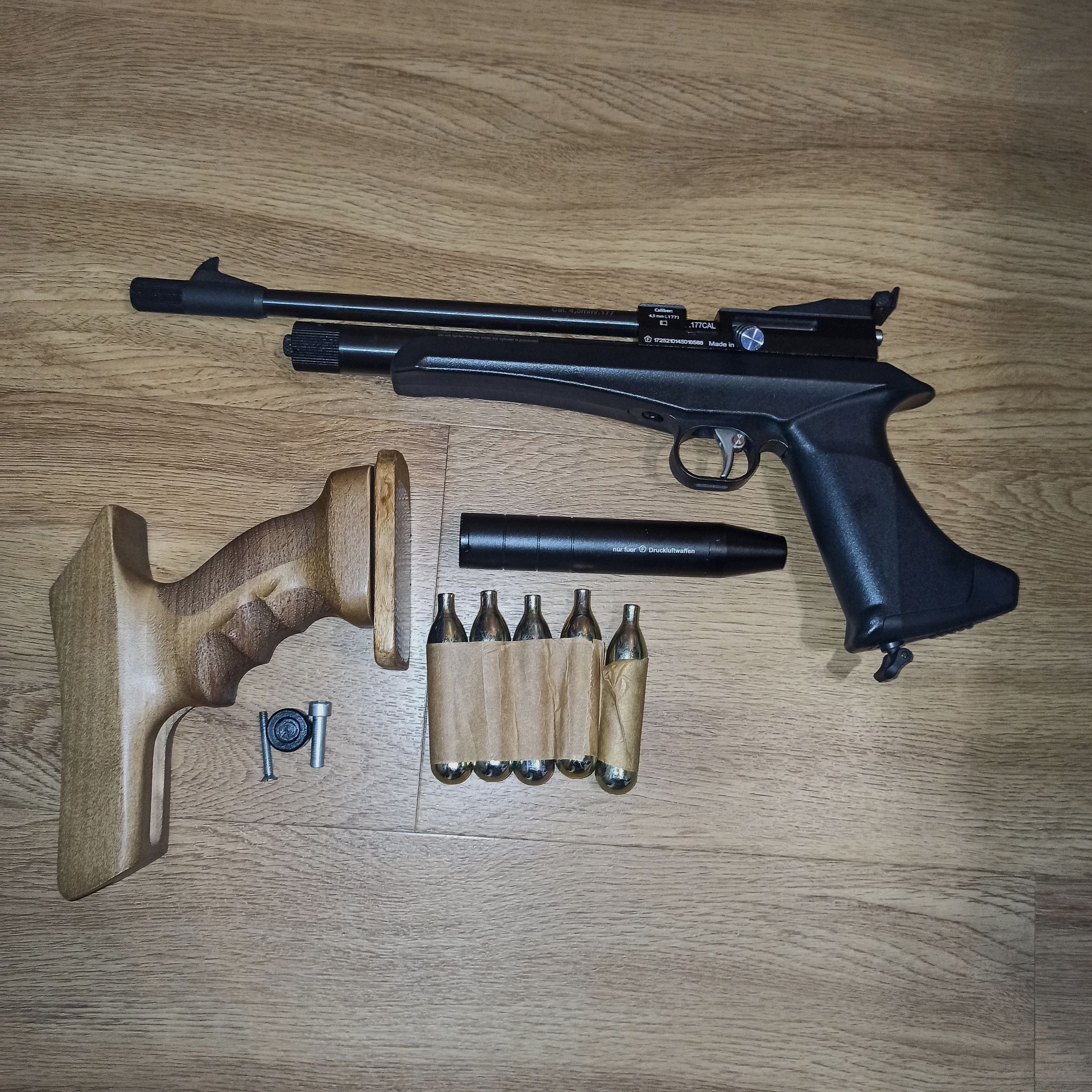 Diana Chaser Rifle Set 4.5mm with a lot of accessories.