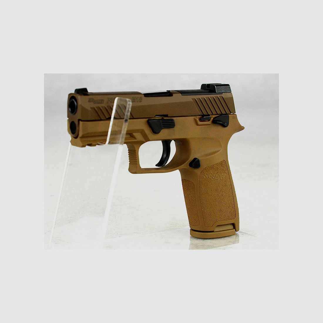Sig Sauer P320 M18