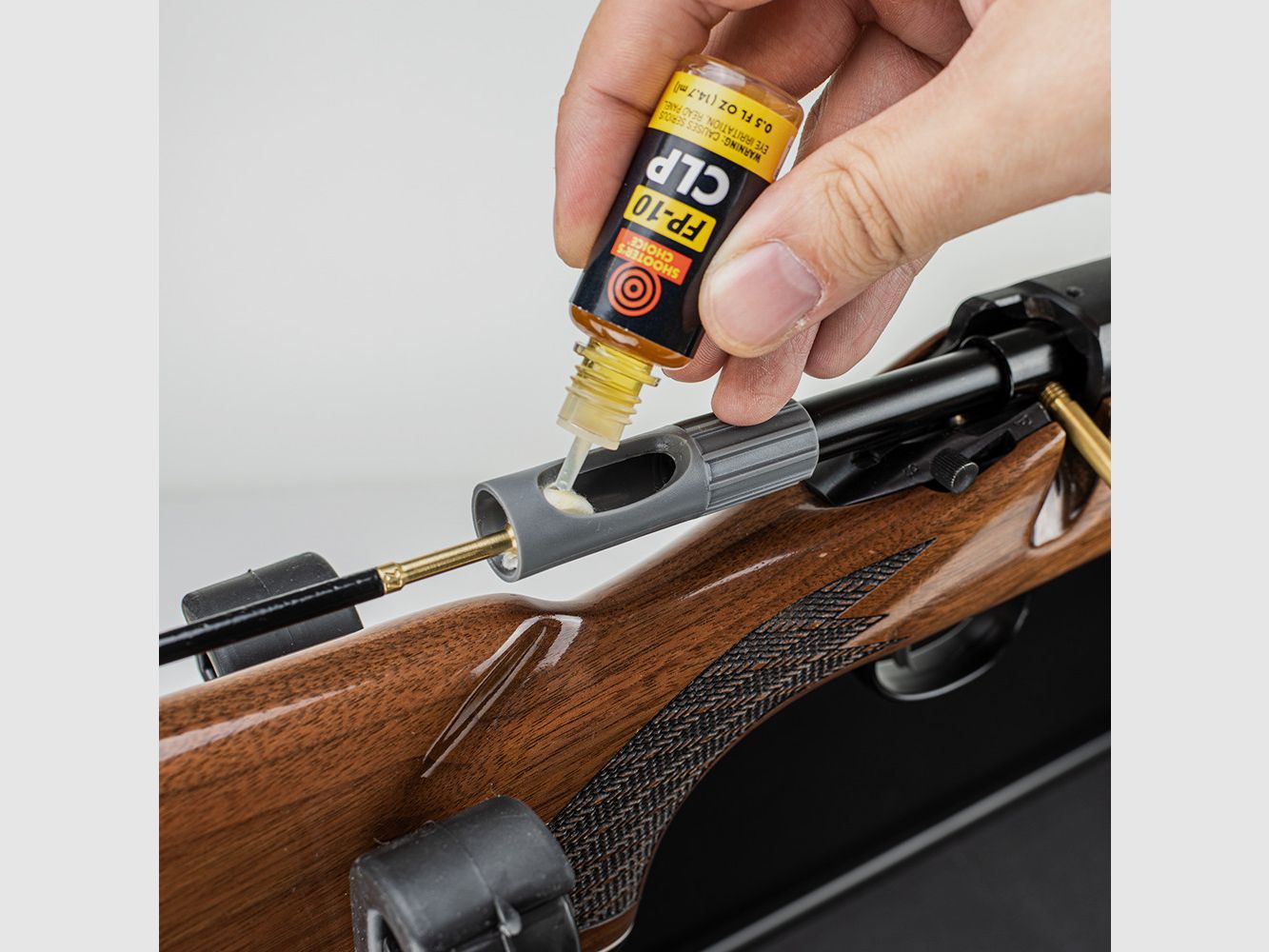 Guida universale per canne Shooter's Choice con porta solvente e colletto MSR/AR (SHF-BG-U)