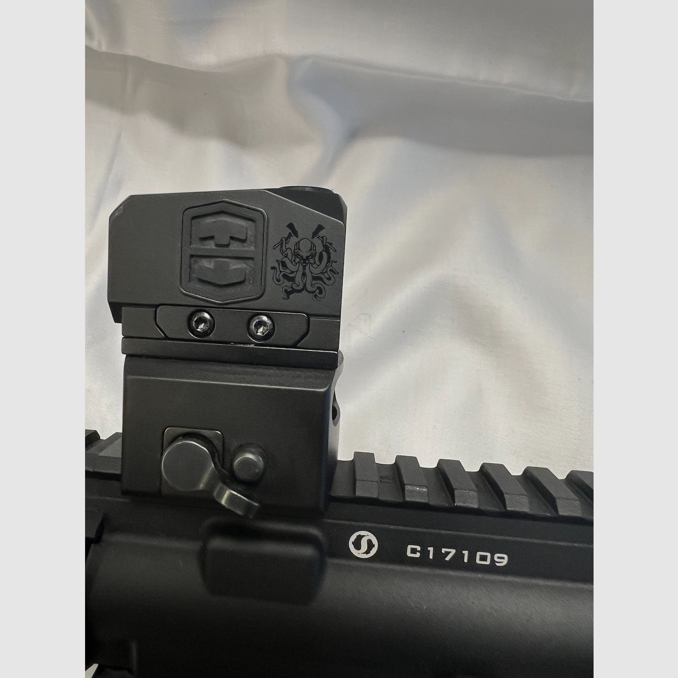 Schmeisser AR15-9L 9 mm Luger + 10 magazynków – karabin samopowtarzalny kat. B – broń dziedziczona sprzedaż prywatna Vorarlberg, zdjęcie 5 z 7