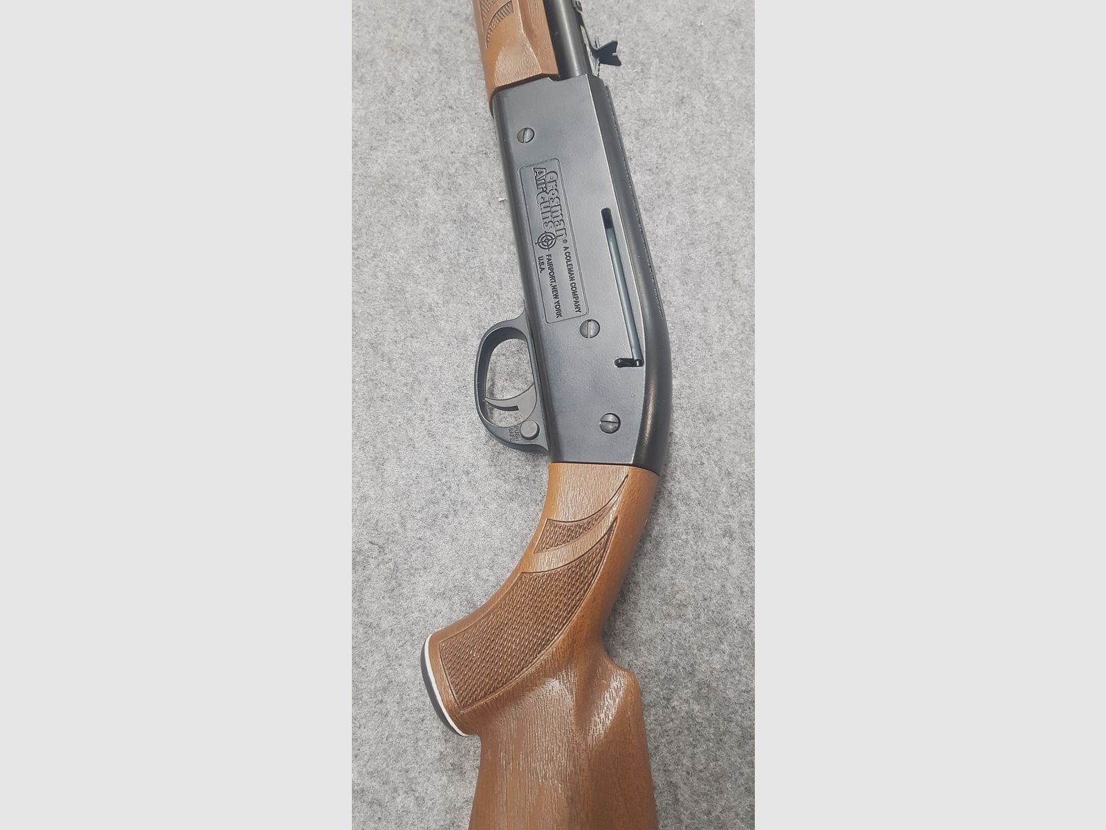 Unterhebel Vorkomprimier Luftgewehr Crosman Airguns Modell 766 American Classic sehr selten im neuwertigen Zustand, kaum benutzt. Pressluft