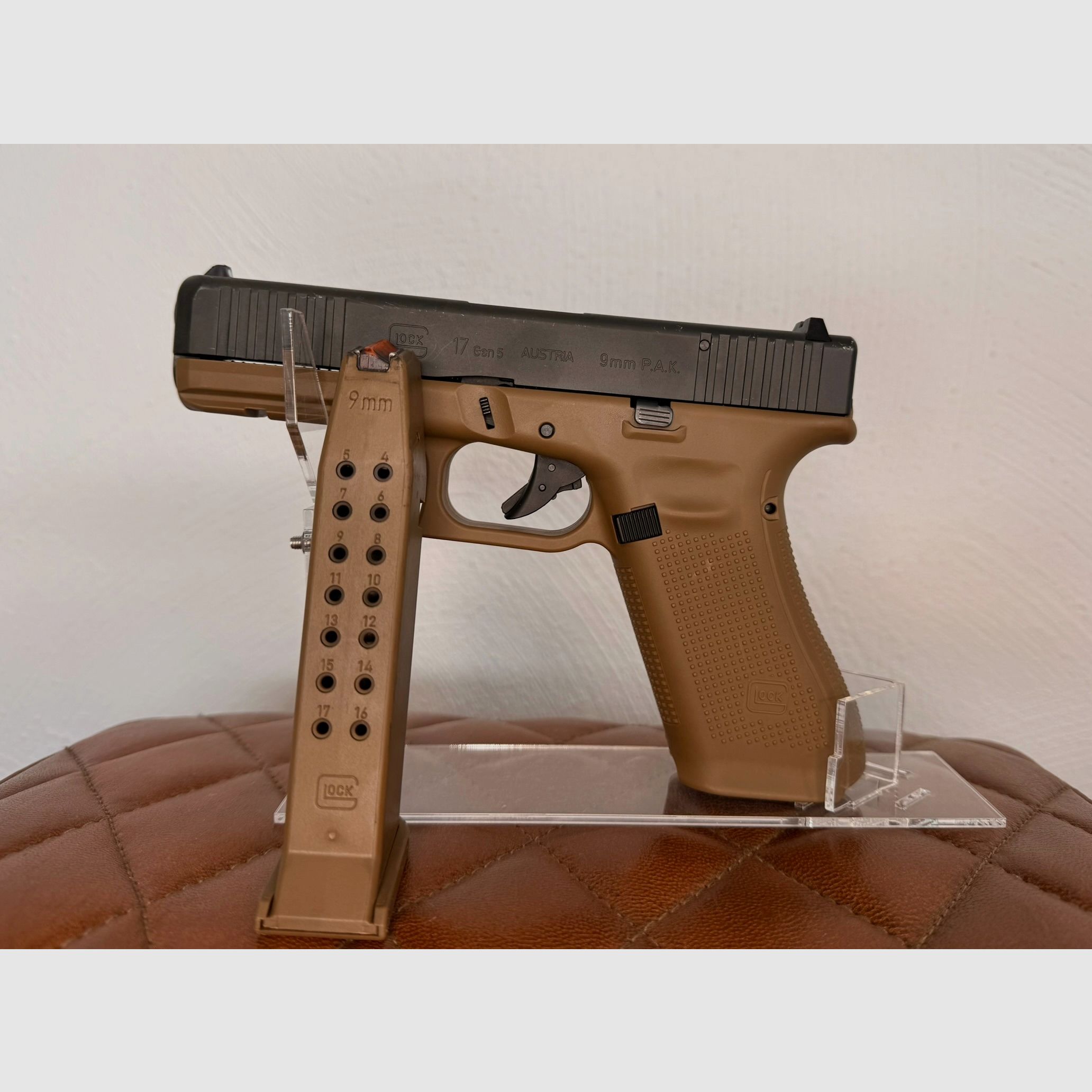 Glock 17 Gen5 P.A.K. BLK-COY 9mm