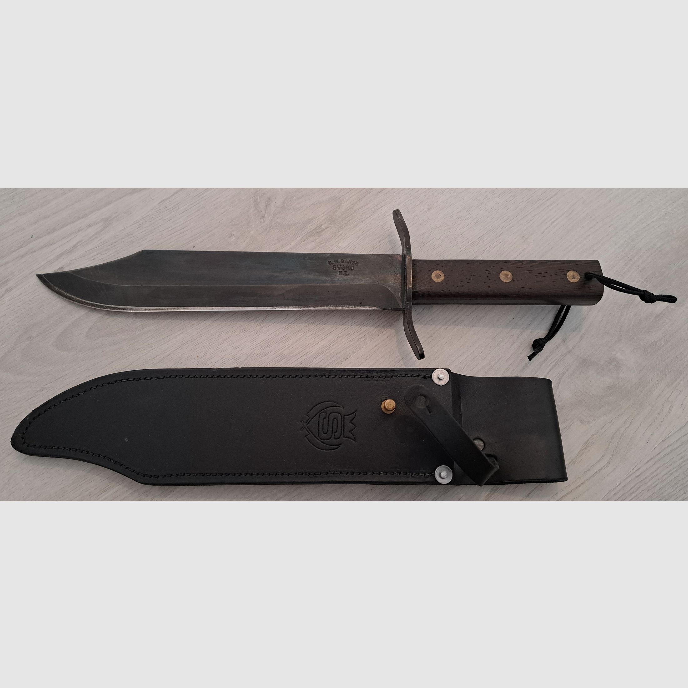 Svörd Von Tempsky Bowie Knife