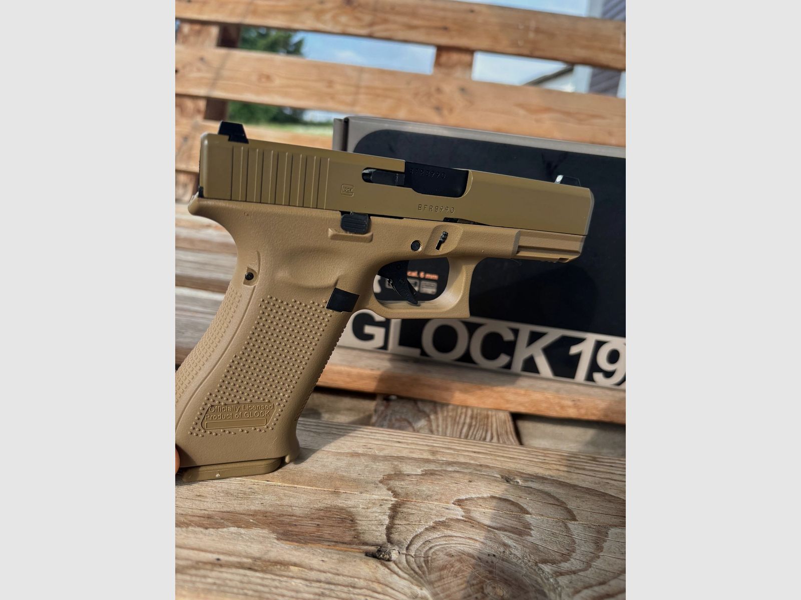 Glock 19X Tan GBB und m9 
