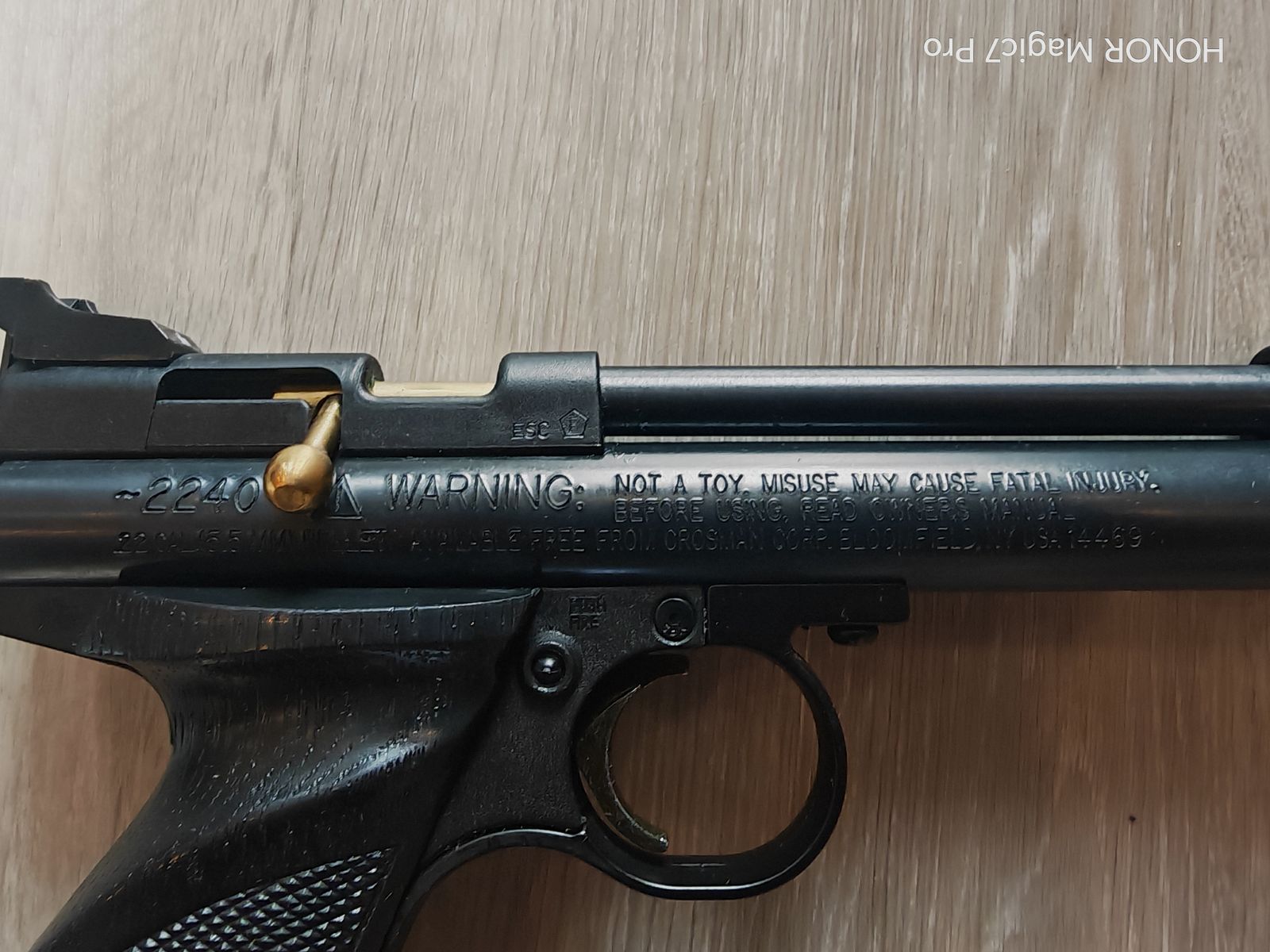 Crosman 2240, 5,5mm, mallette, comme neuf.