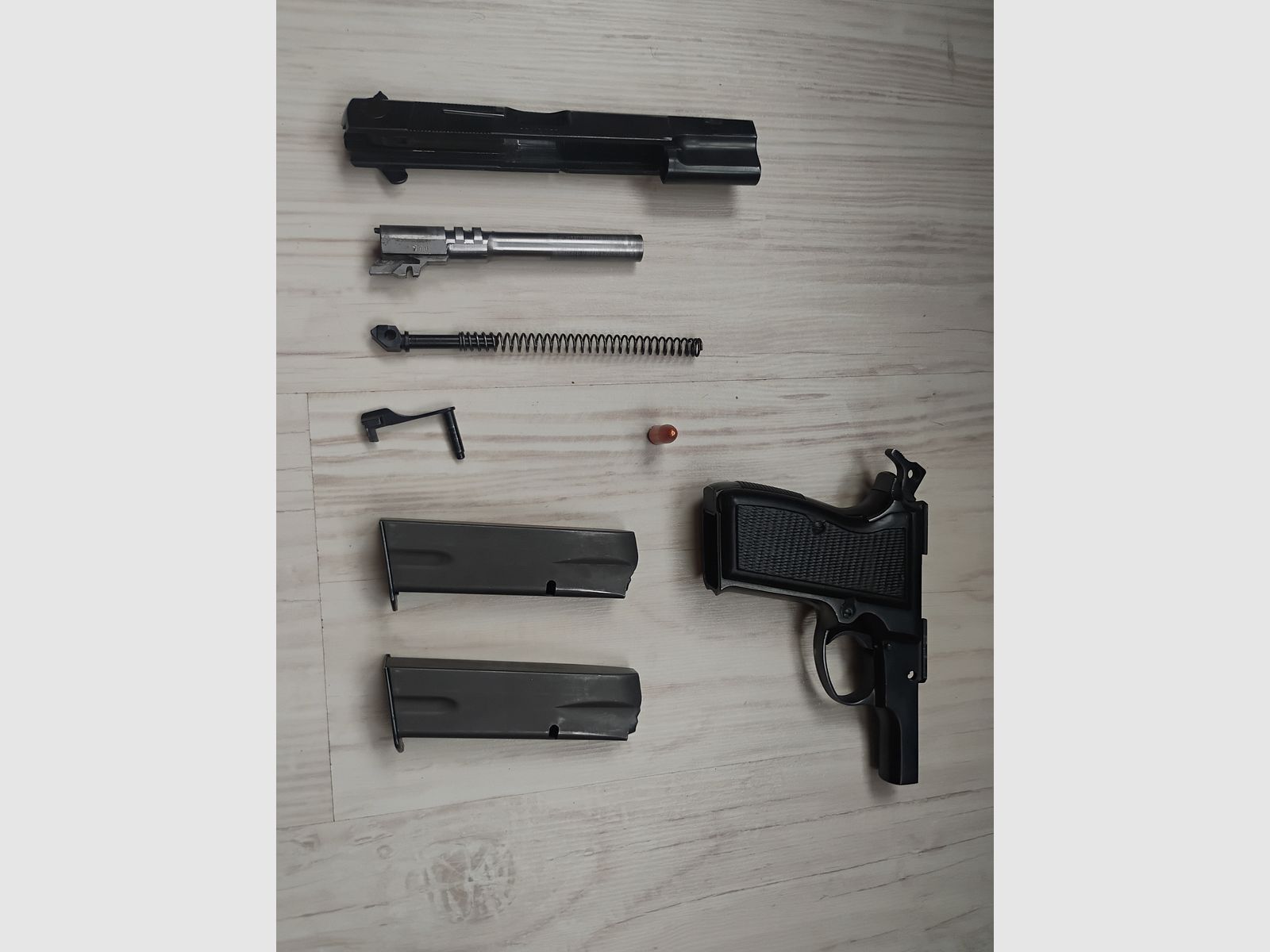 FEG Budapest 9mm Parabelum