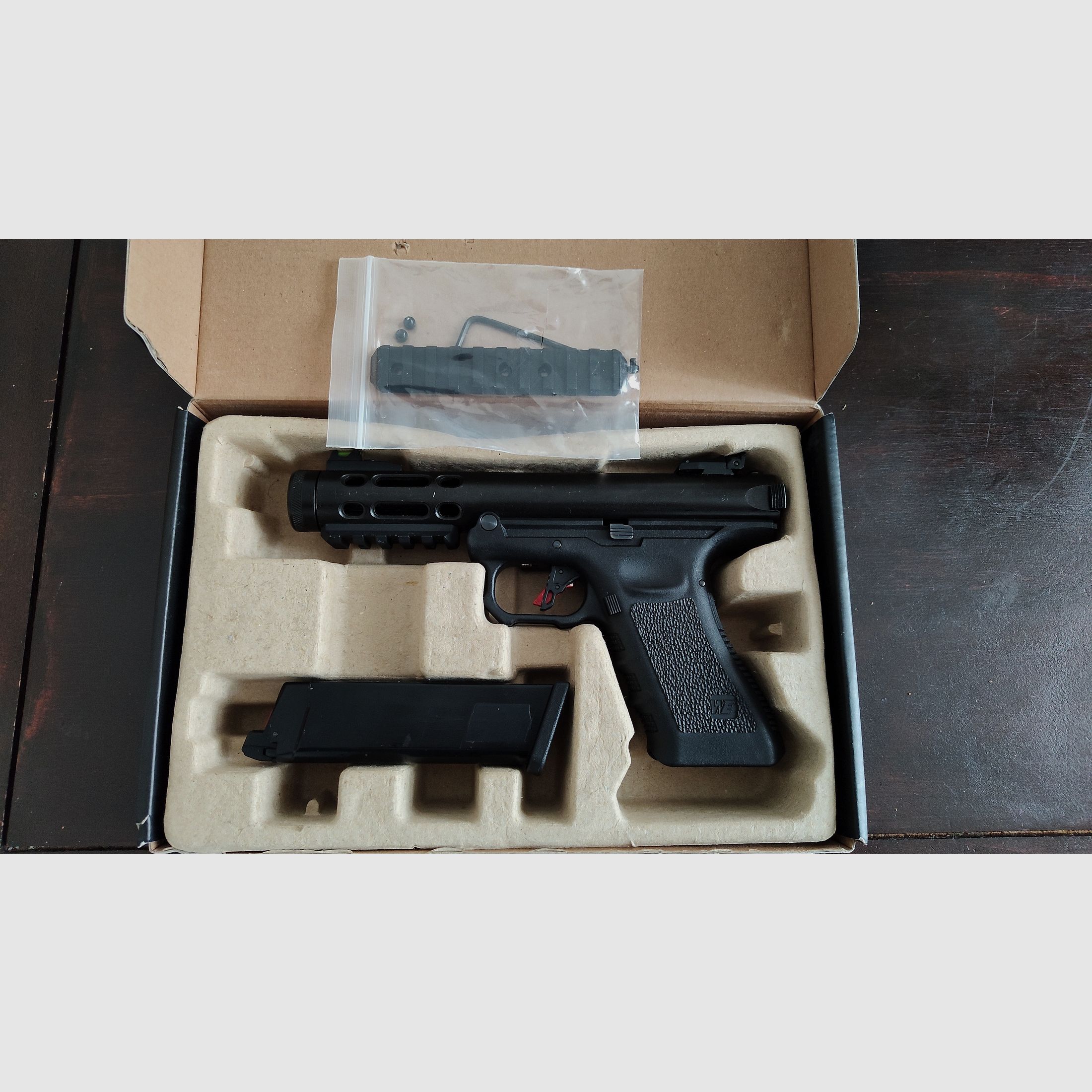 WE Galaxy GBB 6mm Airsoft-Pistole Schwarz