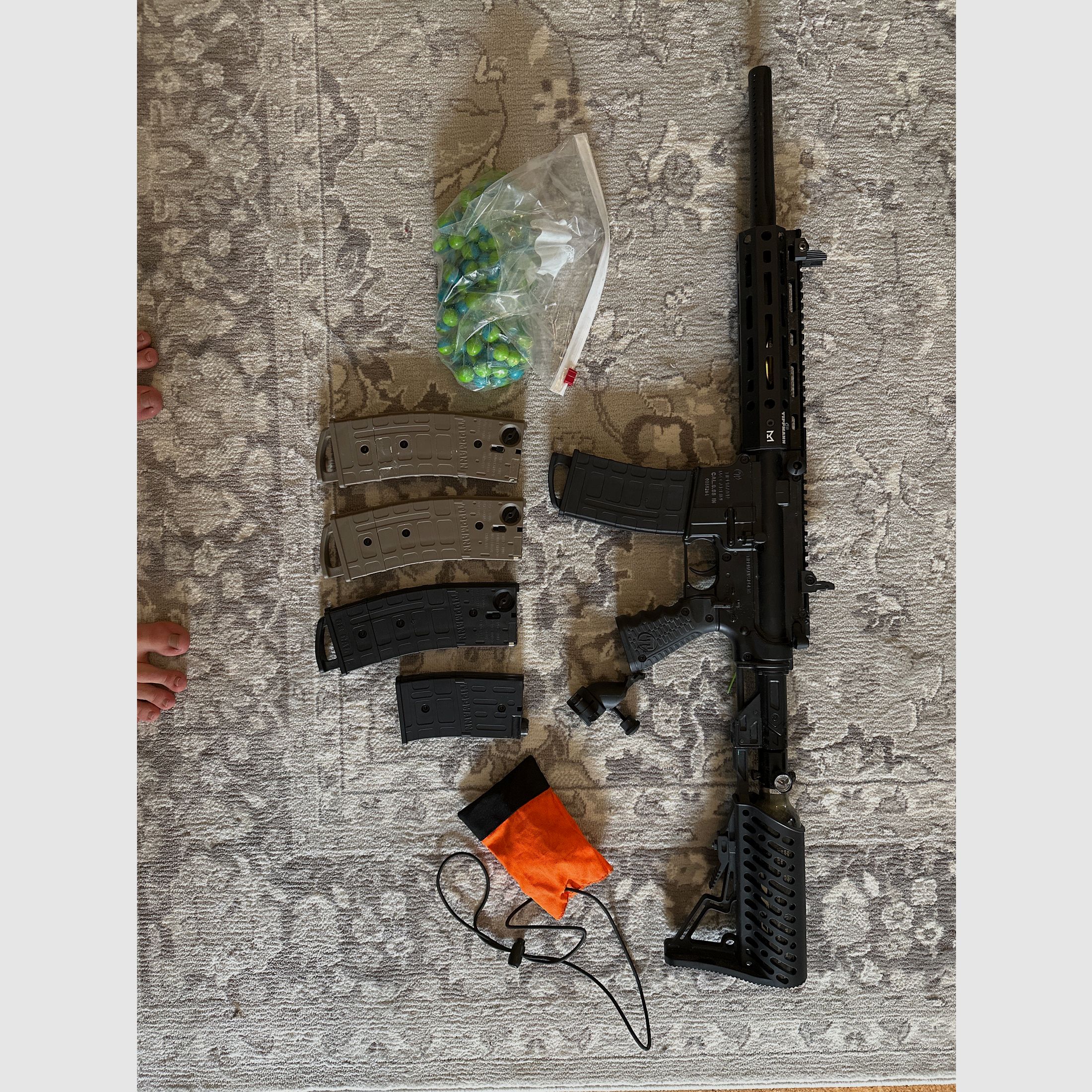 Tippmann M4 Carabine Paintball Markierer inkl. Zubehör