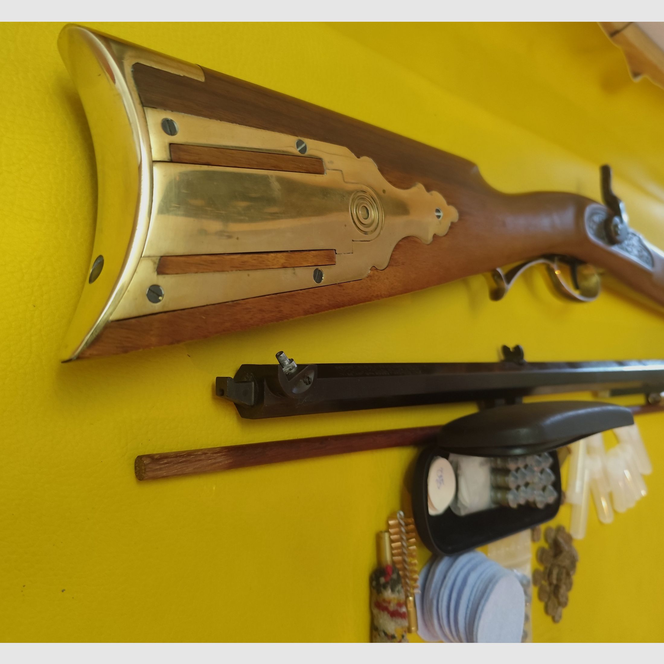 Investarm Hawken Cal. 45 Beschuss 1992 BB top Zustand  mit Zubehör 