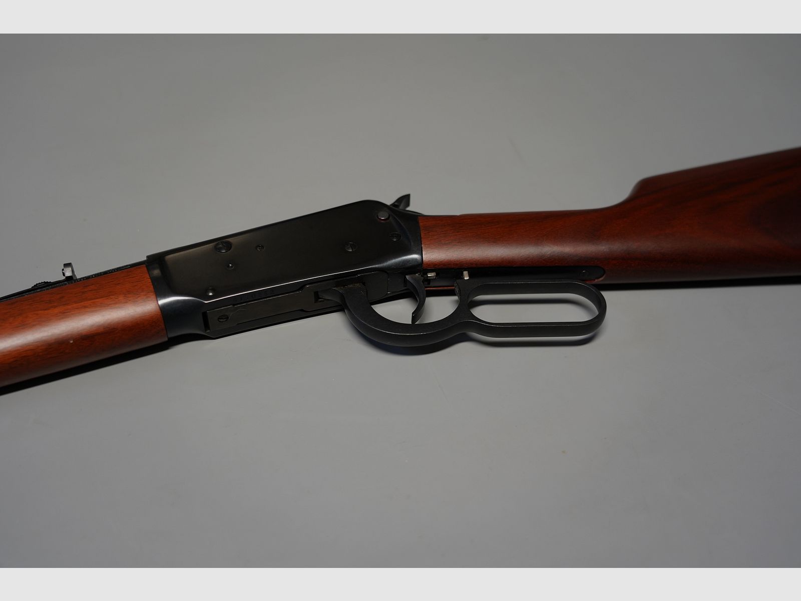 Winchester Model 94 Standard noyer, carabine à levier de sous-garde Cal. 30-30 Win. neuve, jamais tirée