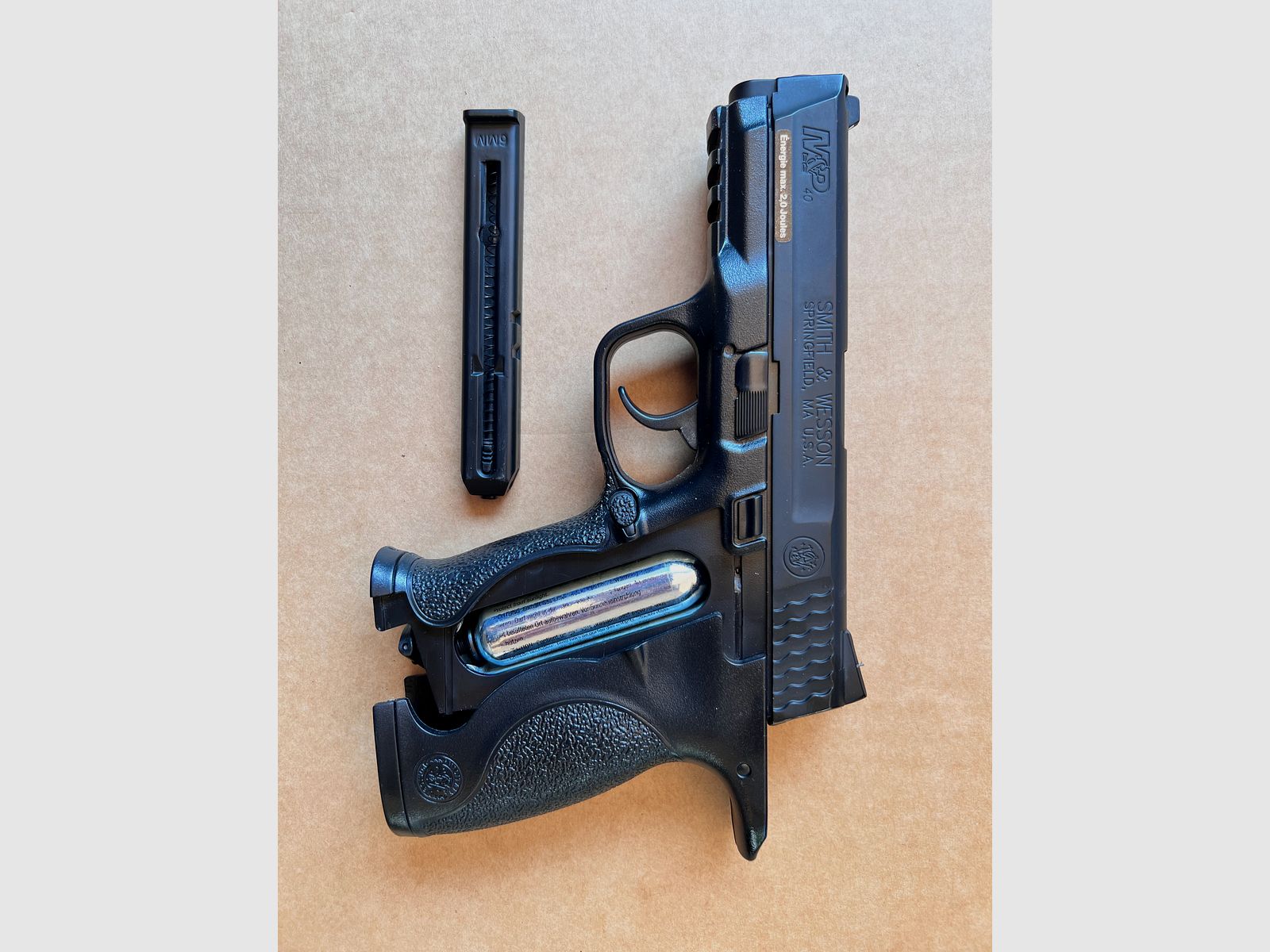 Smith & Wesson M&P 40 Softair 2,0 Joule Co2-Pistole Schwarz Kaliber 6 mm BB (P18)