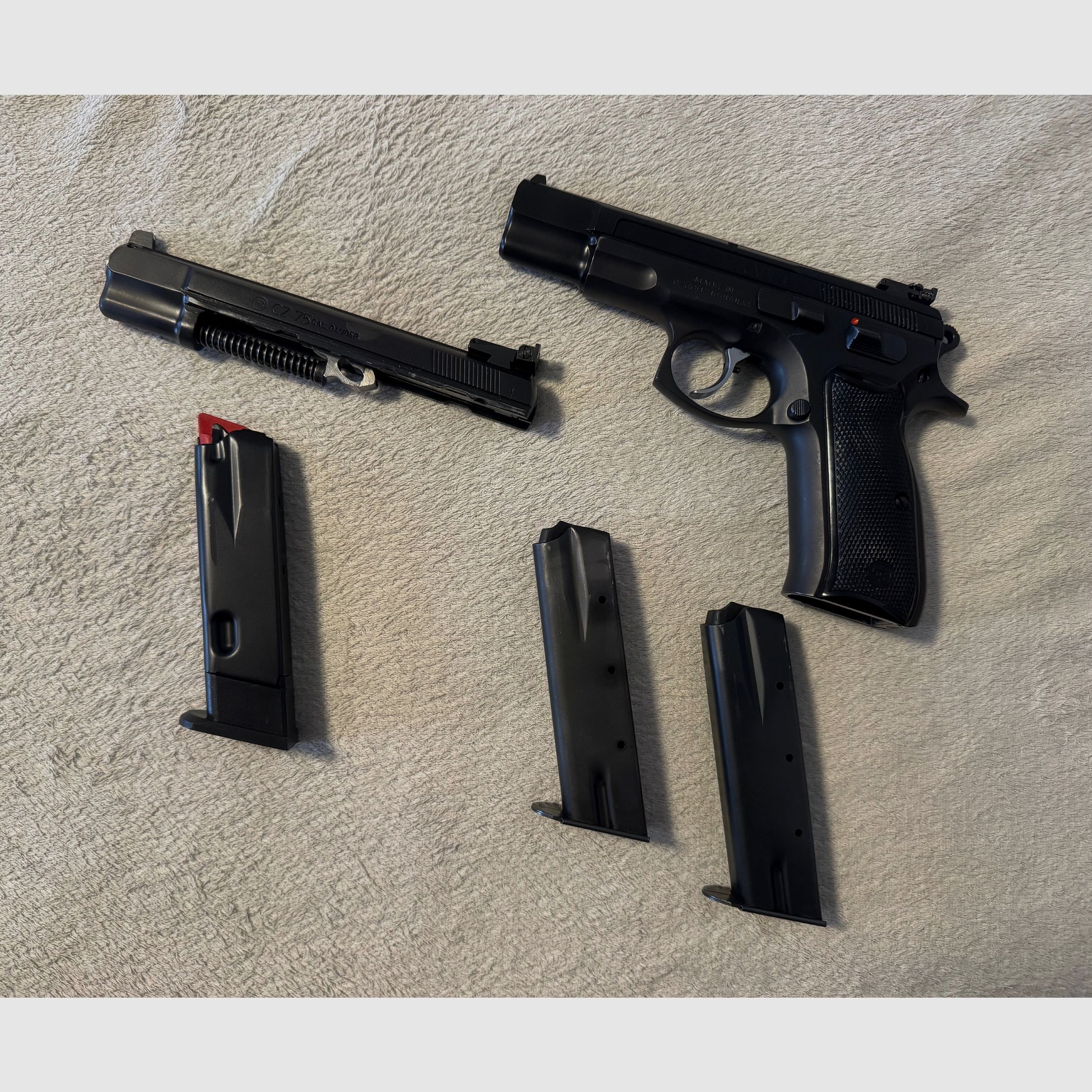 CZ75 with quick-change system