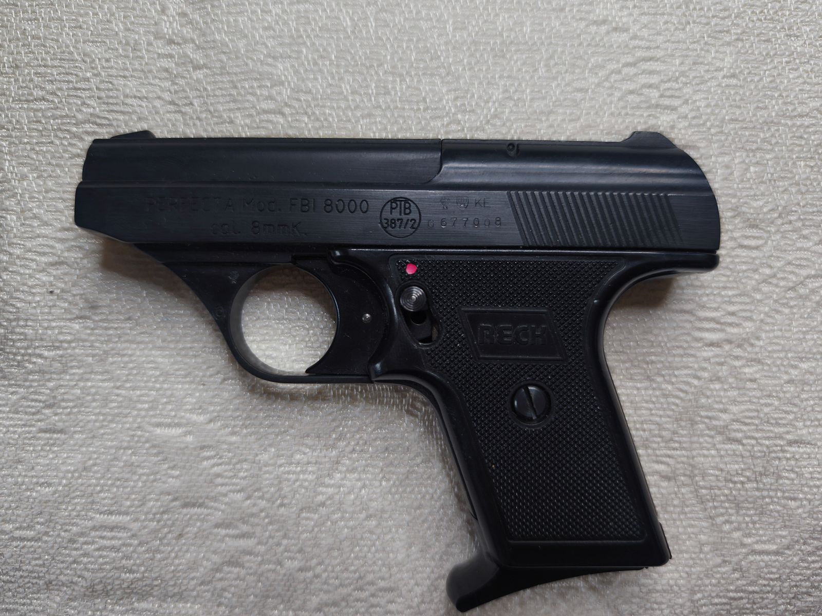 Perfecta FBI 8000