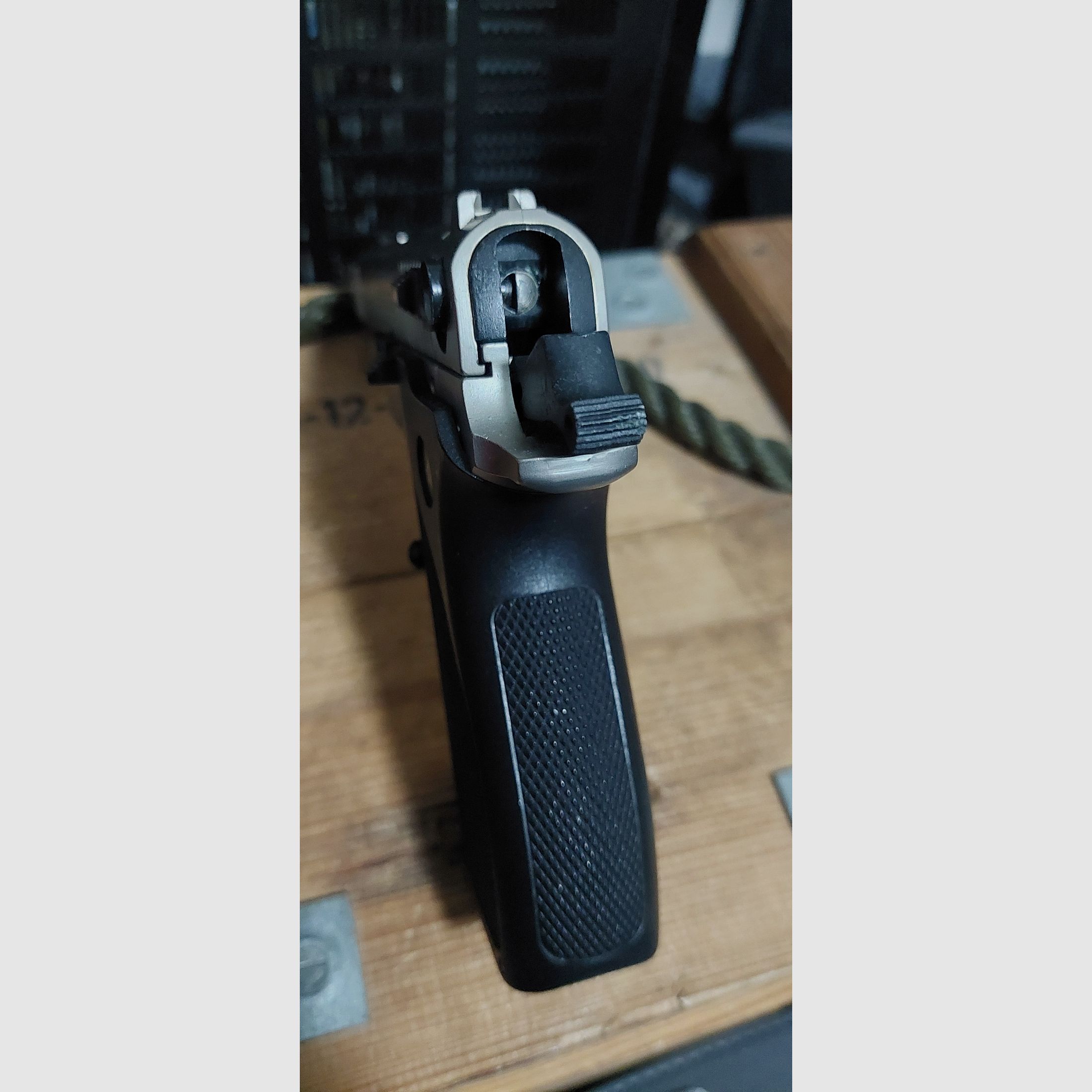 IWG Defender 9 mm P.A.K (PTB 727)