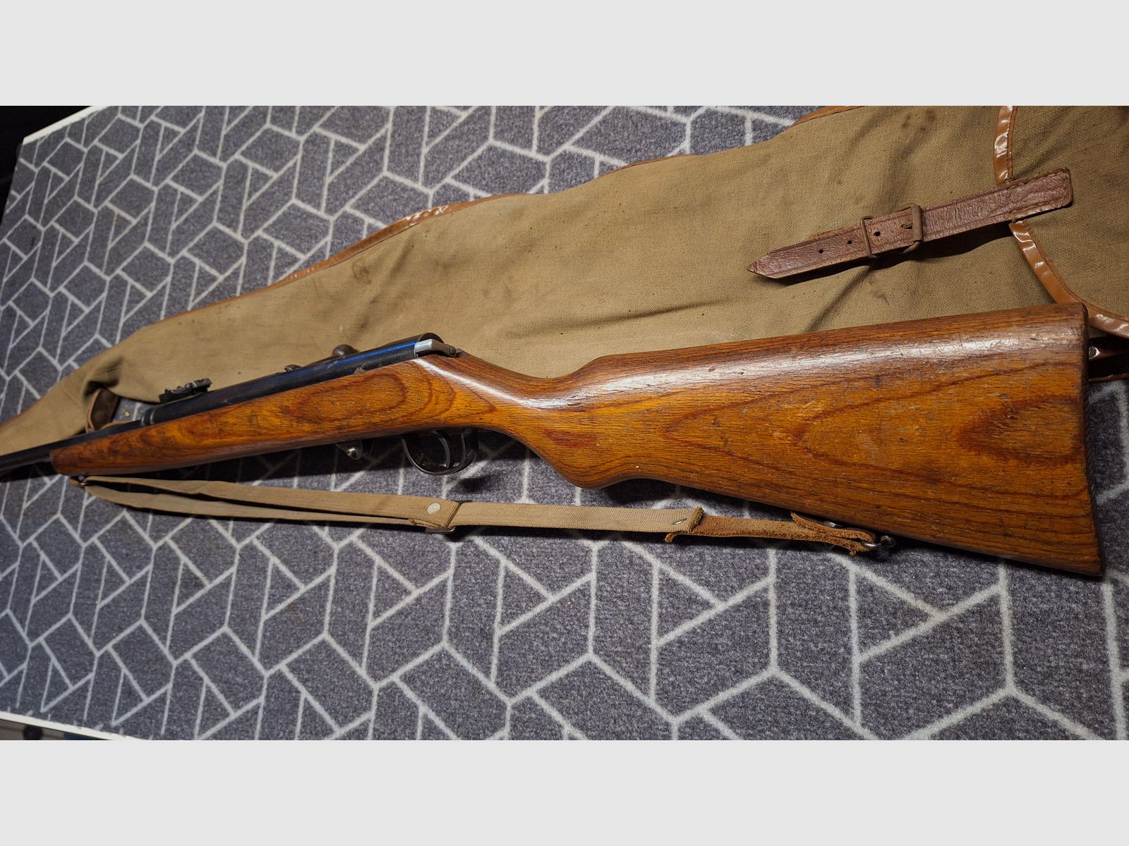 Haenel Suhl Sport Modell 49a (no 310) con correa, funda y cargador de 12!
