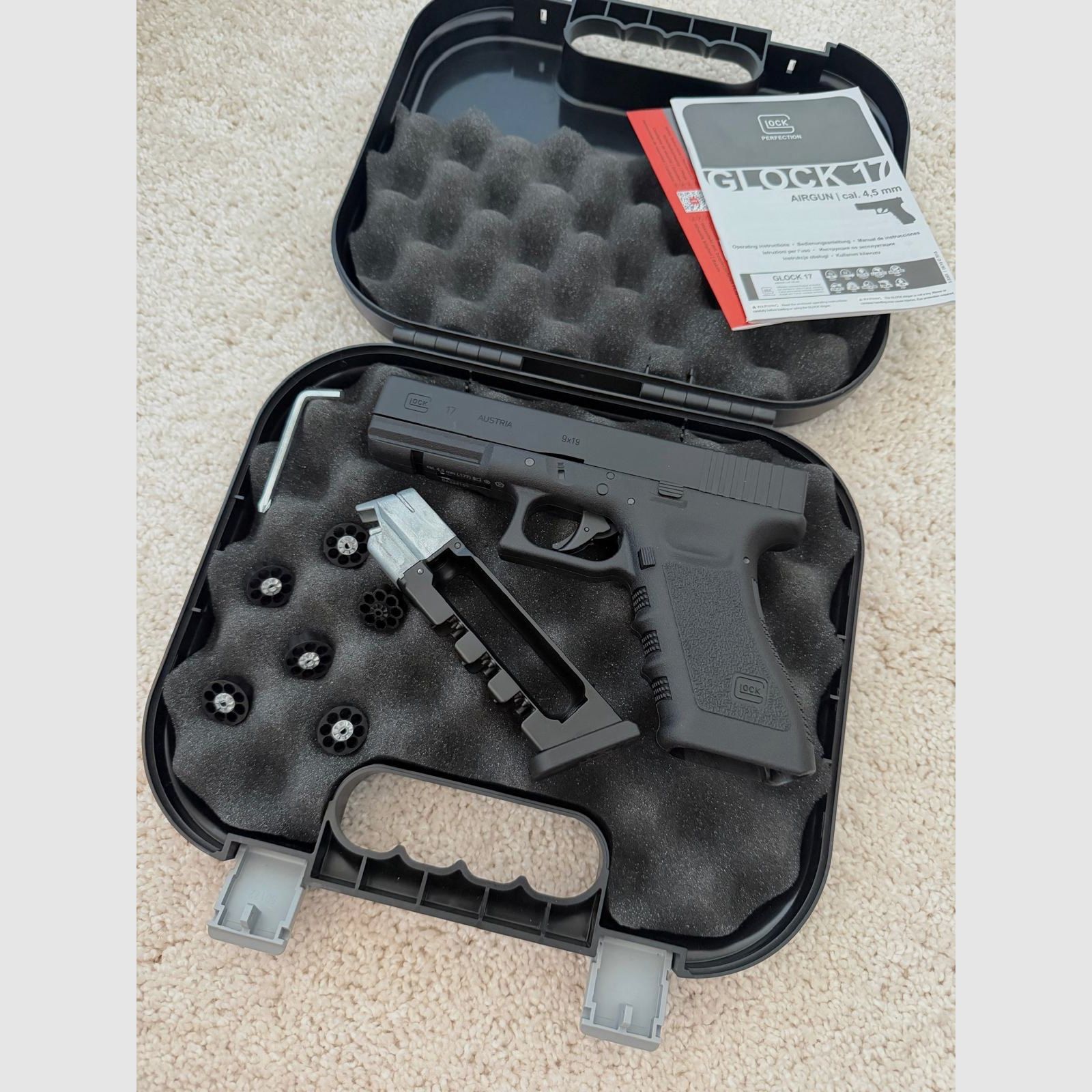 Glock 17     4,5 mm Diabolo 