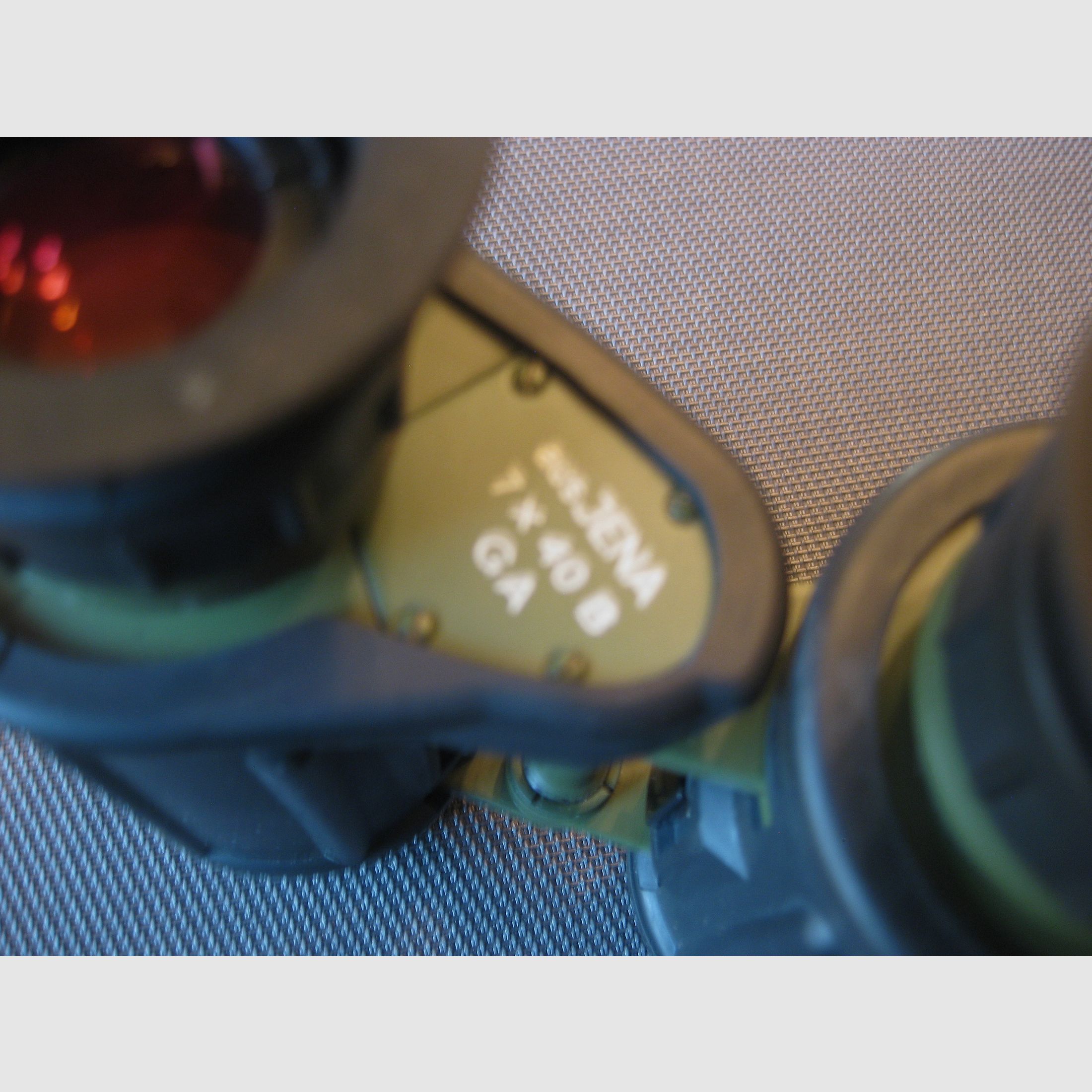 AUFGEPASST AFRIKA-ALASKA-KANADA und TRADITIONS-JÄGER sowie SAMMLER !! Angeboten wird "DAS" LEGENDÄRE CARL ZEISS Jena EDF 7x40 B/GA in der sehr seltenen ZIVILAUSFÜHRUNG !!! Kein Swarovski-LEICA-IOR-STEINER-Blaser-MINOX-SAUER !!