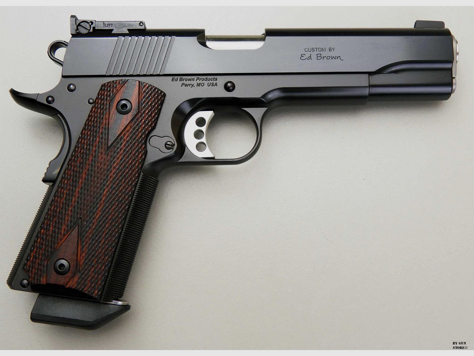 Pistola ED BROWN CUSTOM mod. Classic Custom cal. 45 ACP, immagine 3 di 8
