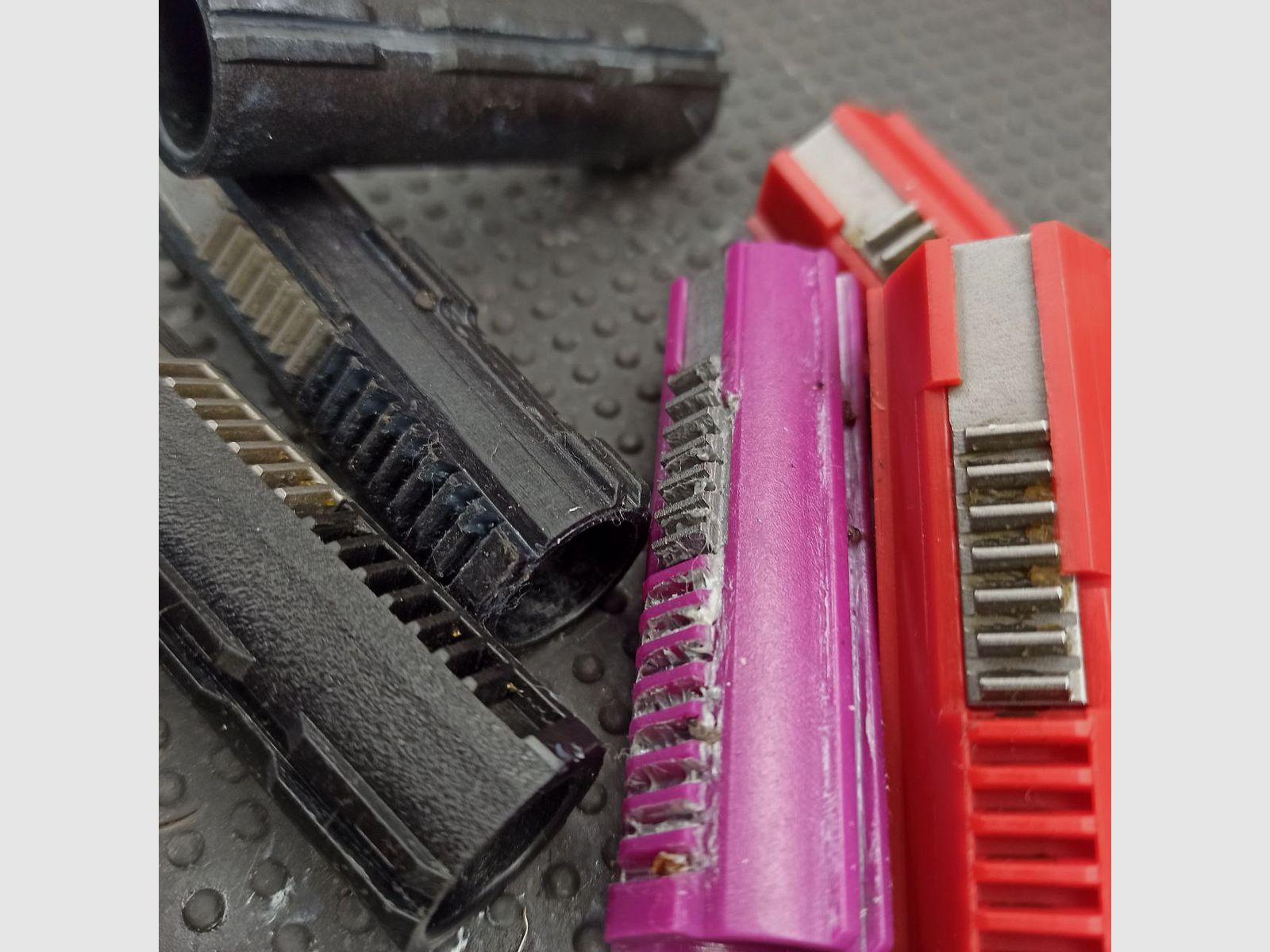 Pistón estándar con 7 dientes de acero (A.N.; Limitado)