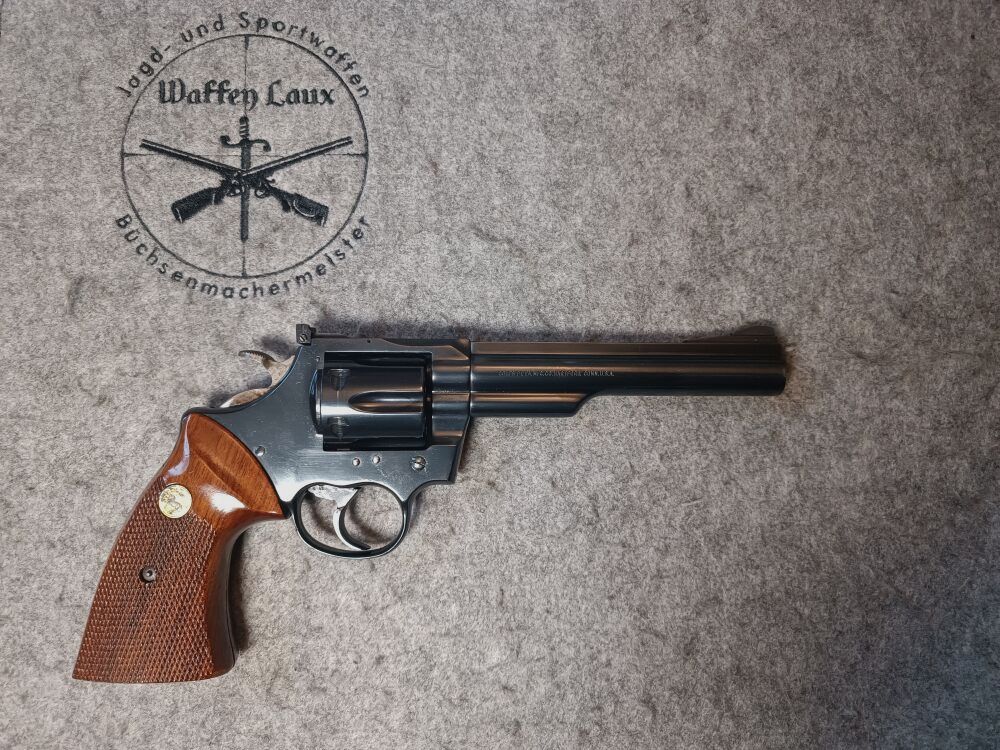 Revolver Colt Trooper Mark III blu + impugnature in legno