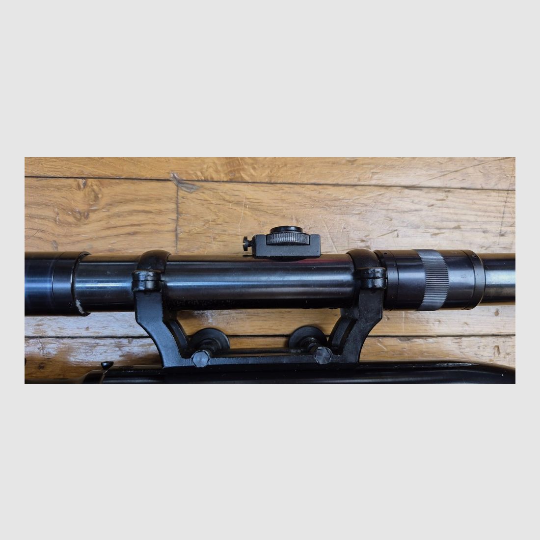 Très belle carabine Winchester Model 77 – Arme semi-automatique en cal. 22LR – La compagne du jeune américain d&rsquo;après guerre – Arme idéale de chasse à la vermine et ennemie personnelle de toute canette ! – 8 coups – Très belle fabrication Winchester New Haven de 1962 – État plus que très bon – TBE++, image 9 sur 41