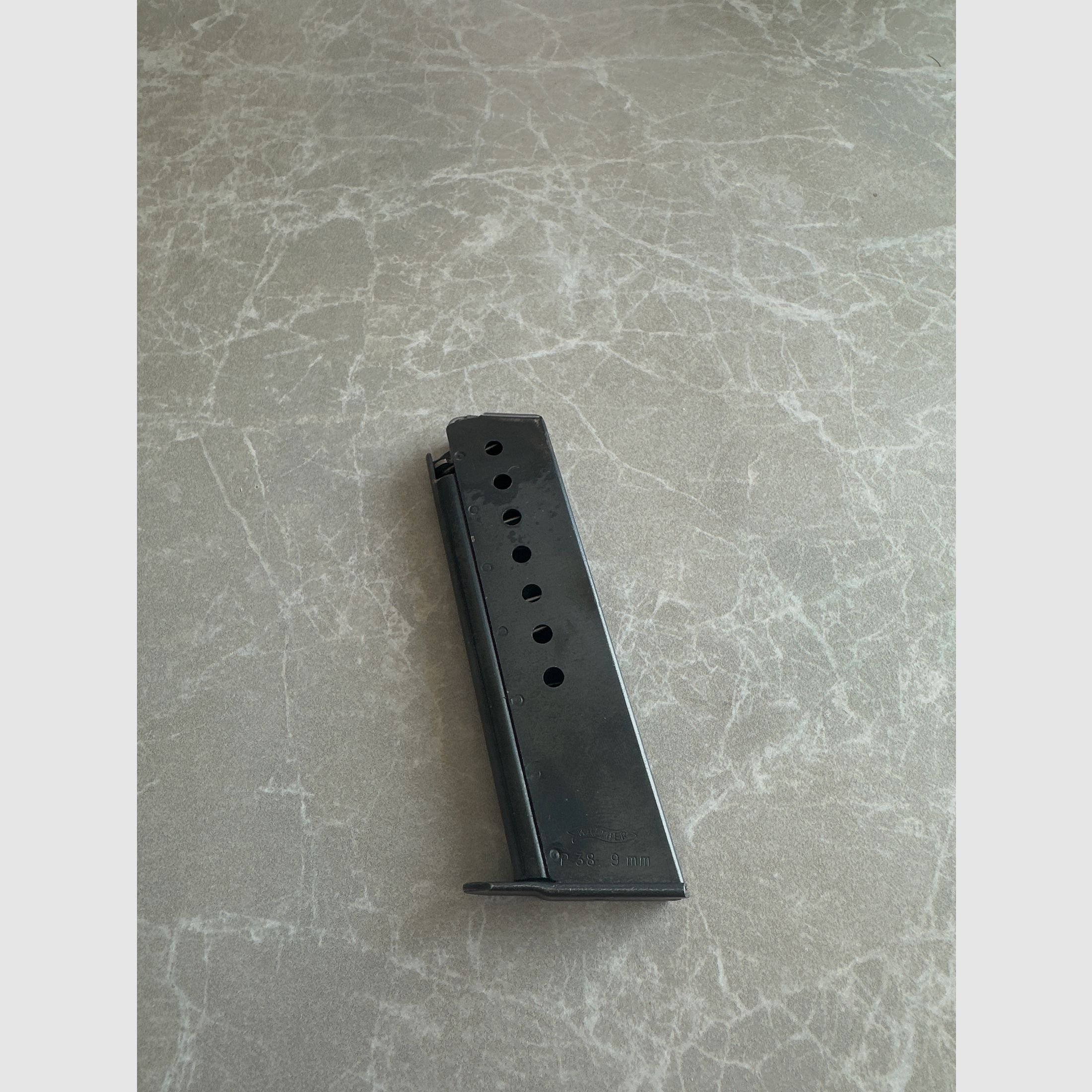 Originele Walther P38 9mm magazijn met bevoorradingsnummer BW