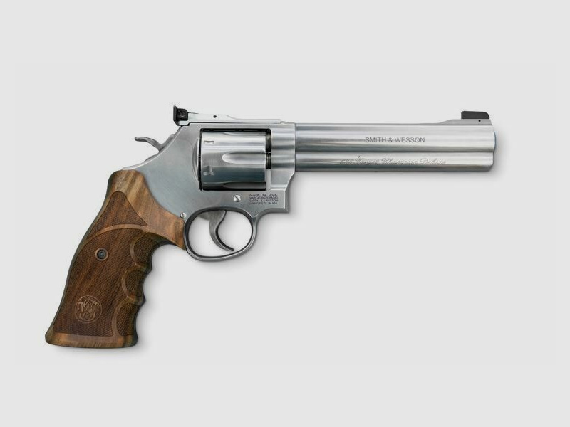 Smith & Wesson 686 Target Champion Deluxe