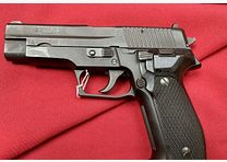 Komisje Pistolet SigSauer P 226