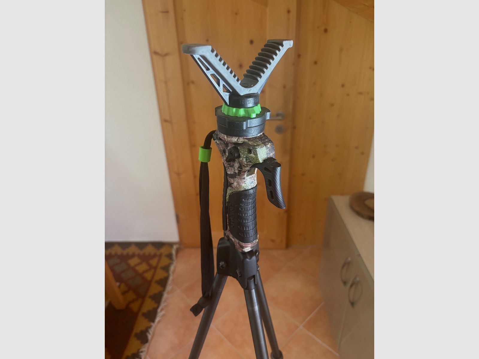 Primos Trigger Stick Gen 2 – Jim Shockey Edition – very good condition