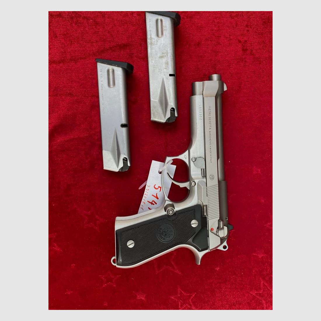Neuwertige Beretta 92 9mm  Luger Stainless