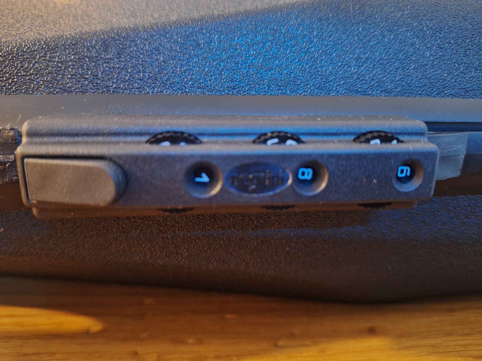 Co2 Cowboy Rifle Legends inkl. Koffer mit Schloss 4,5 mm BB und 4,5 mm Diabolo 34 Ladehülsen insgesamt!