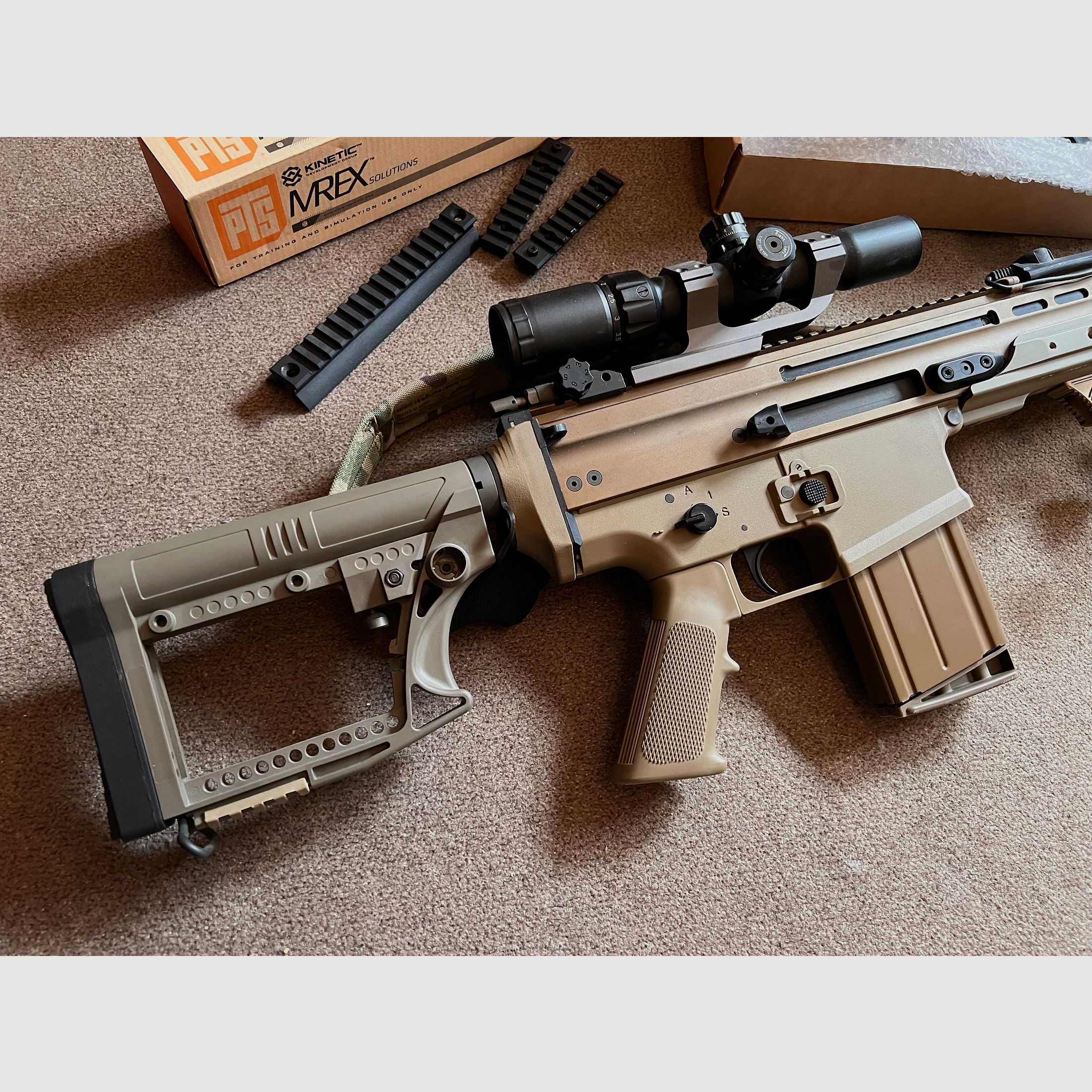 WE Scar H MK 17 en Desert Tan con mucho accesorio GBB Open Bolt 6mm BB Airsoft