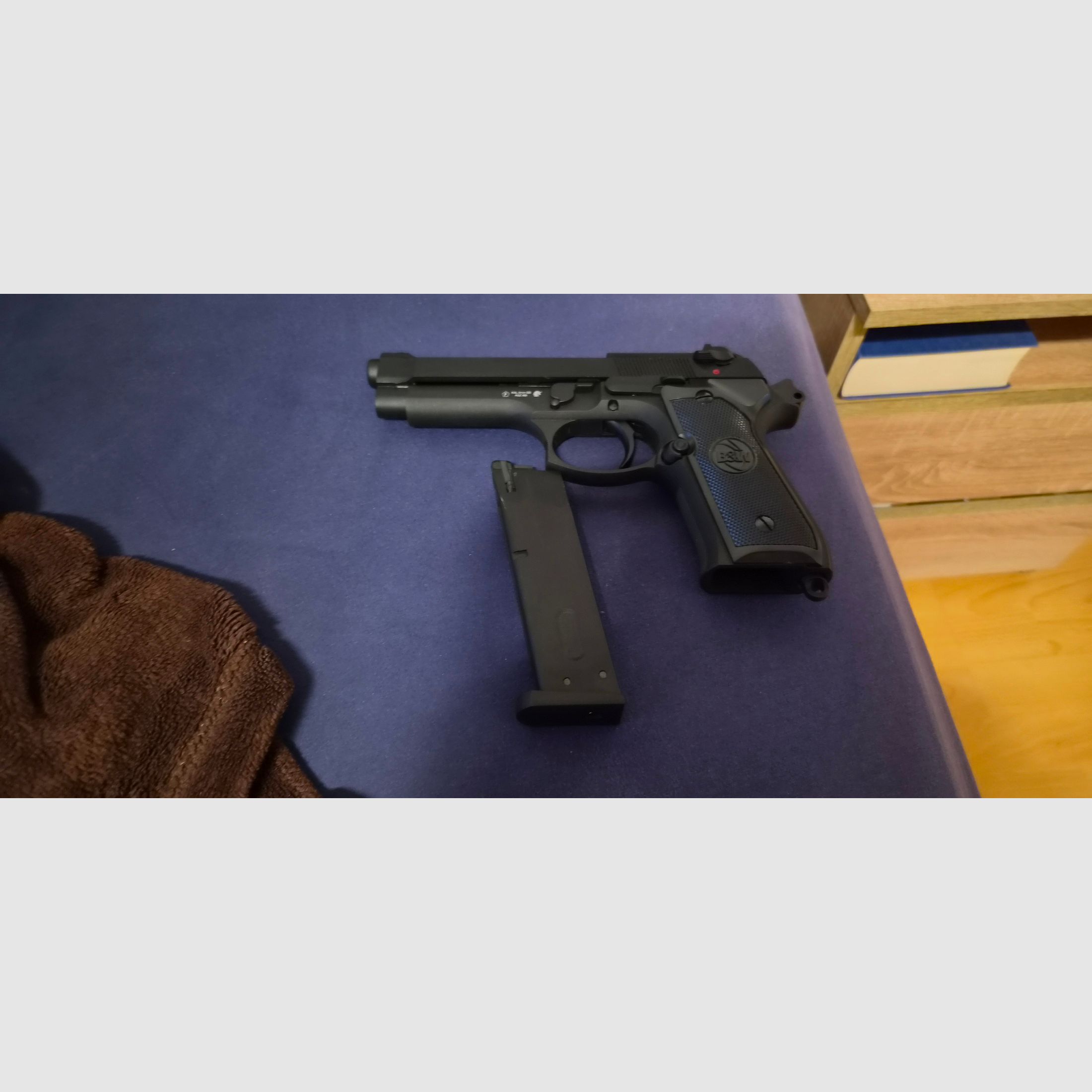 B&W Vollmetall airsoft m9 gbb 6 mm