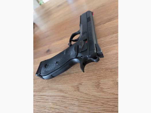 CZ Pistool SP-01 Shadow