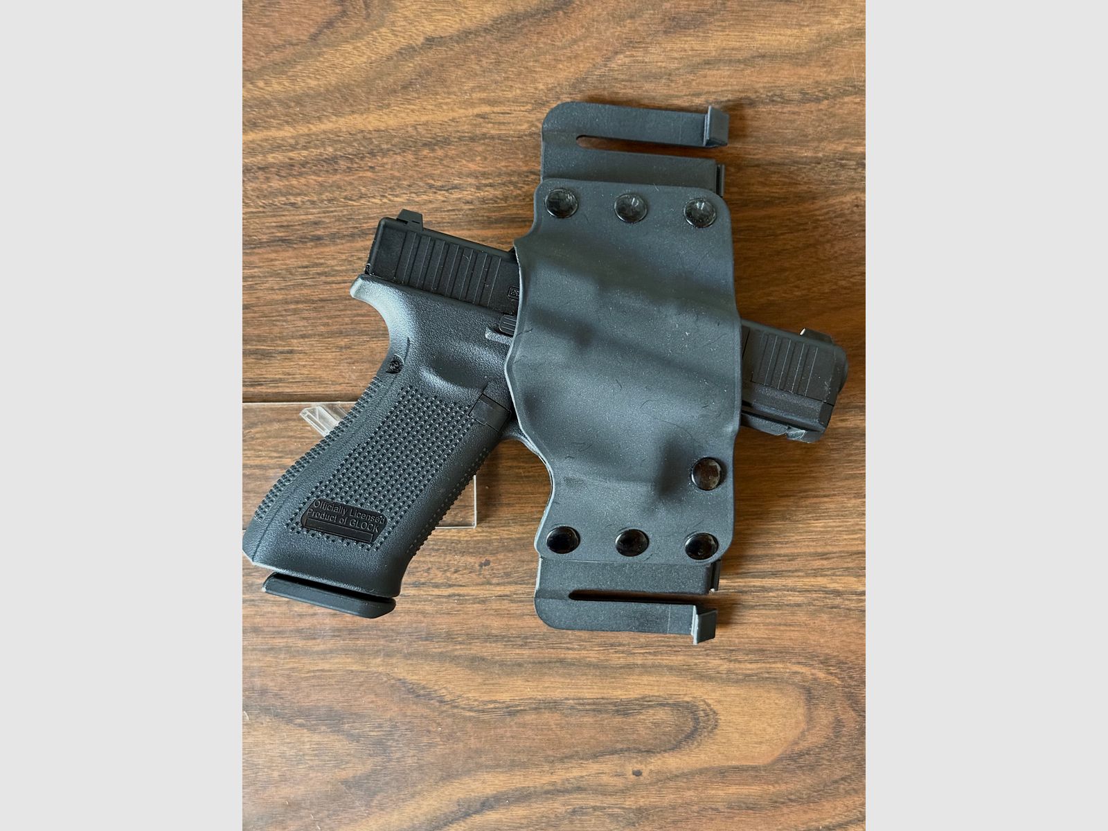 Glock 45 Gen5 GBB Airsoft-Set (Kal. 6 mm BB) – Komplettpaket