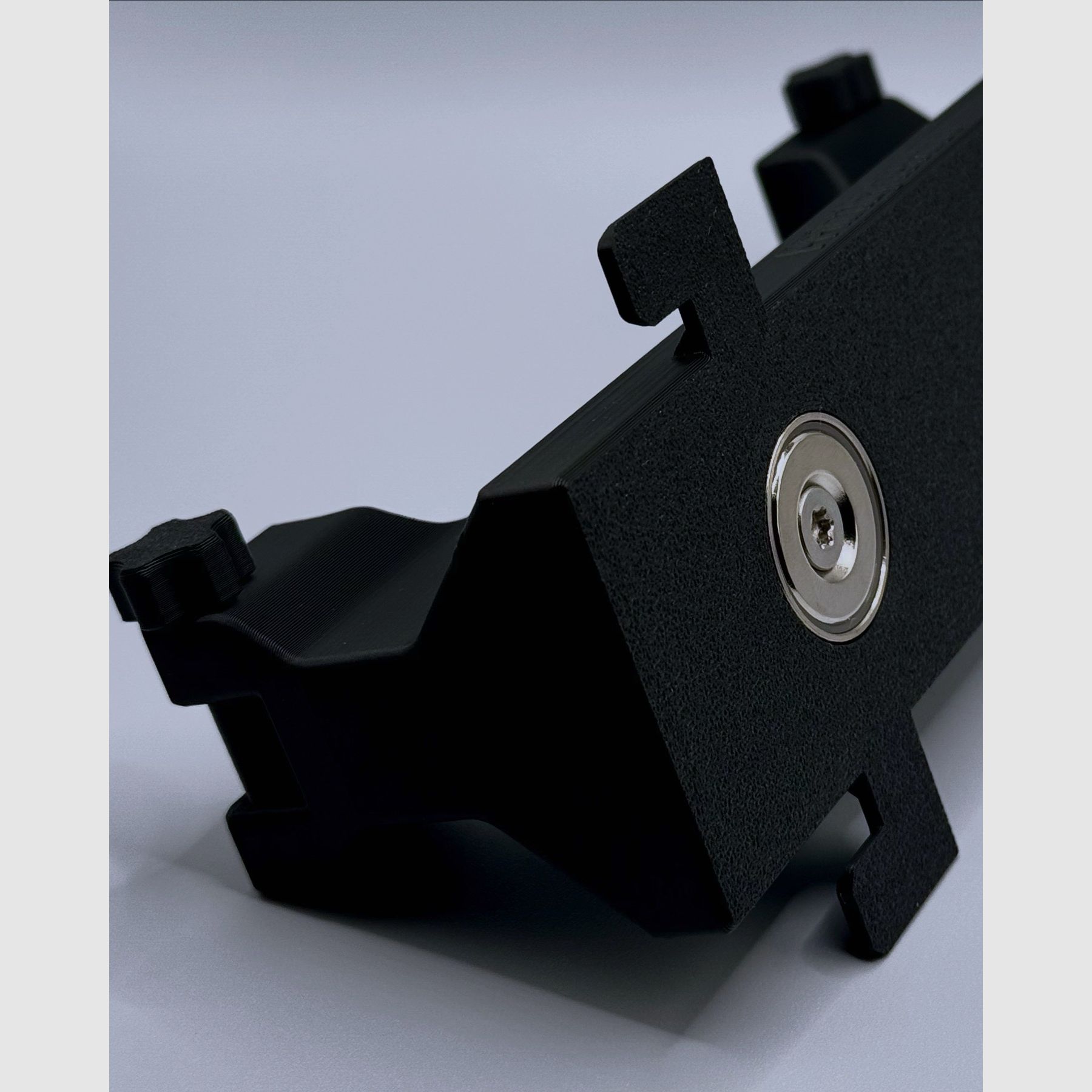 Magnetischer Halter für AR-15 Wechselsysteme ‍