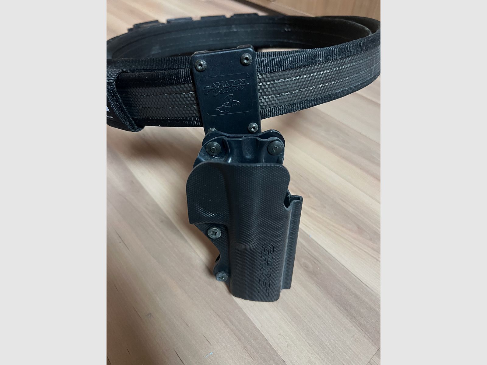 Waffengürtel GHOST für Glock, IPSC inkl. 4 Magazinhaltern